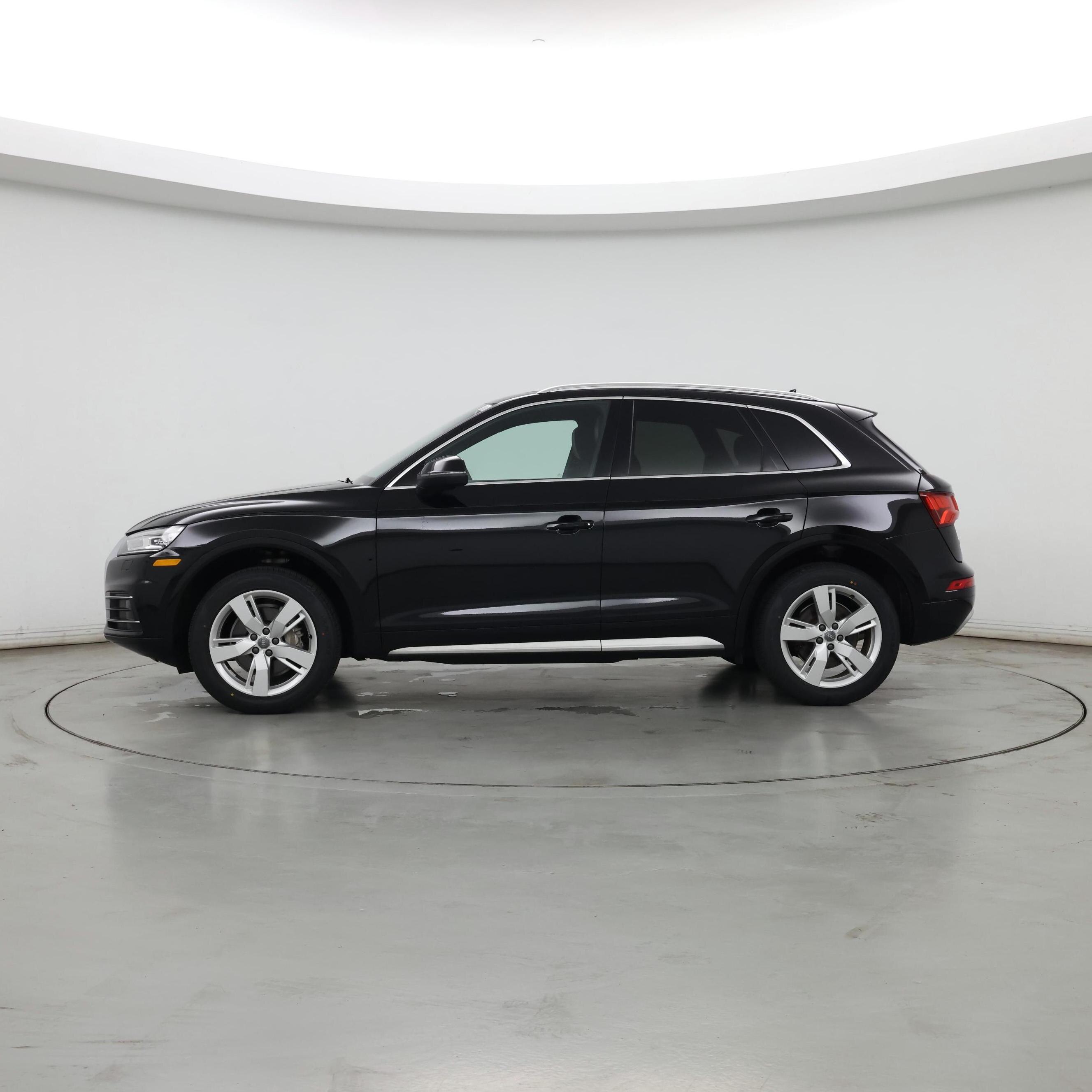 Thumbnail: 2019 Audi Q5 - 3