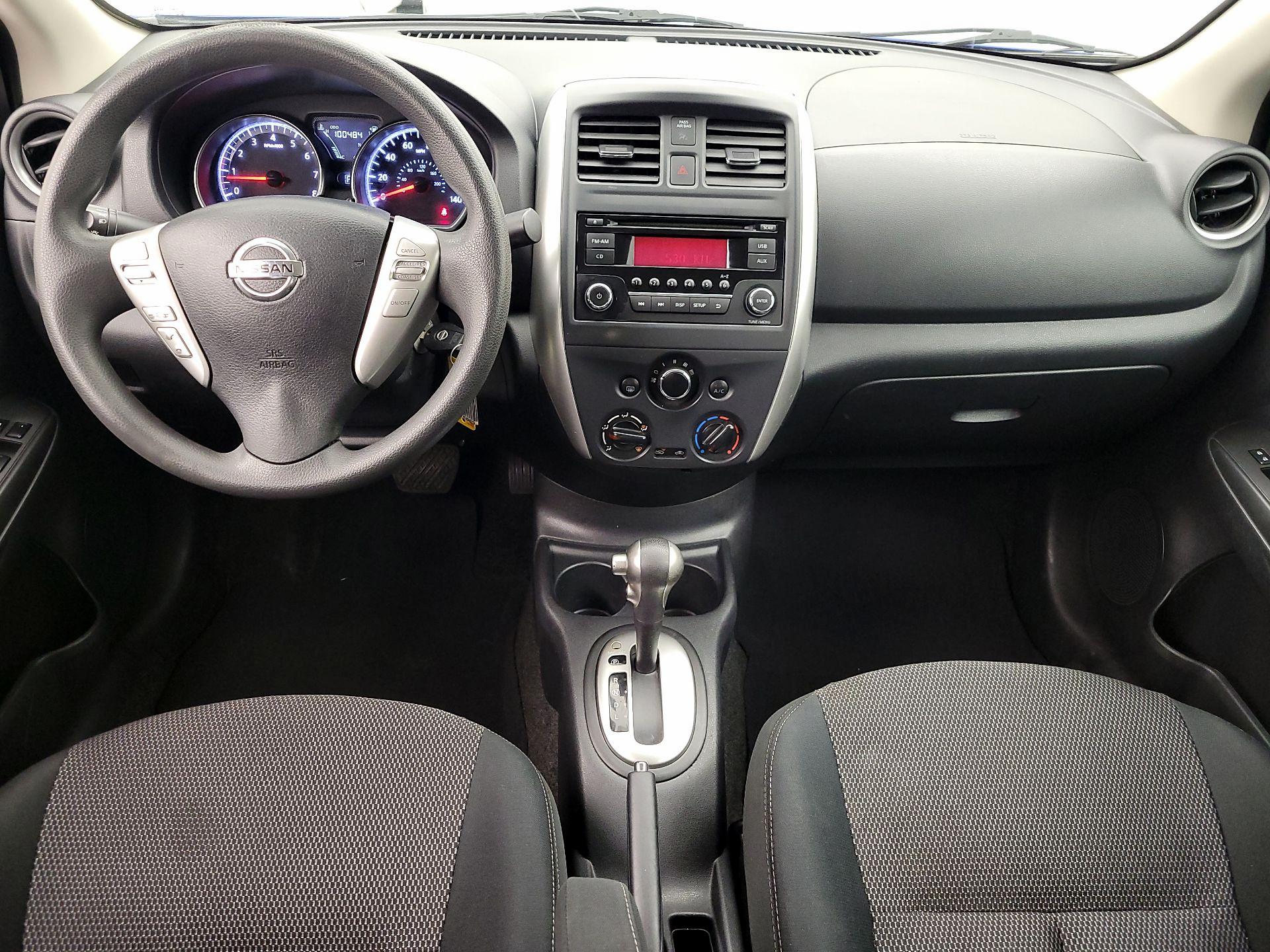 Thumbnail: 2015 Nissan Versa - 9