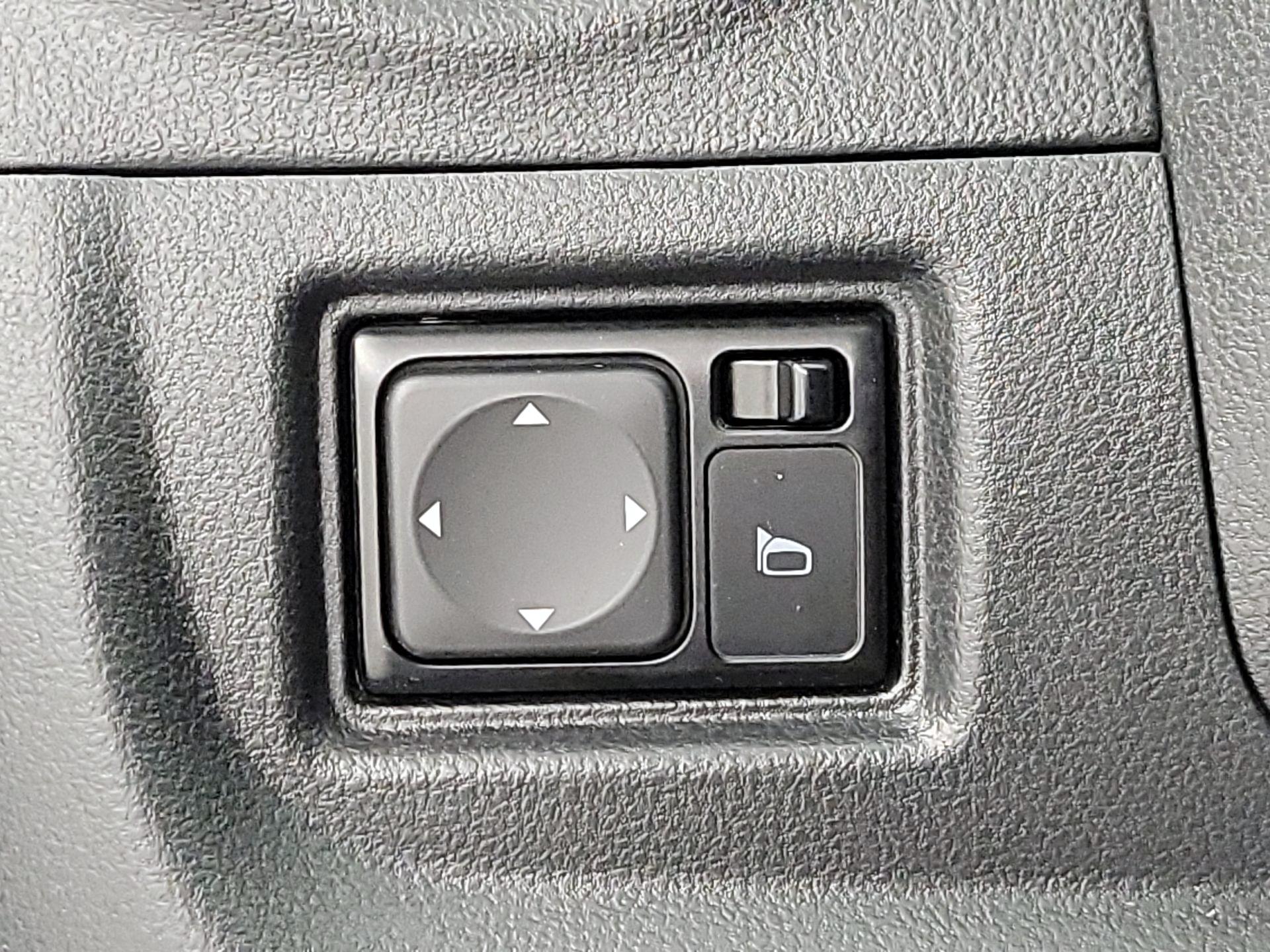 Thumbnail: 2015 Nissan Versa - 13