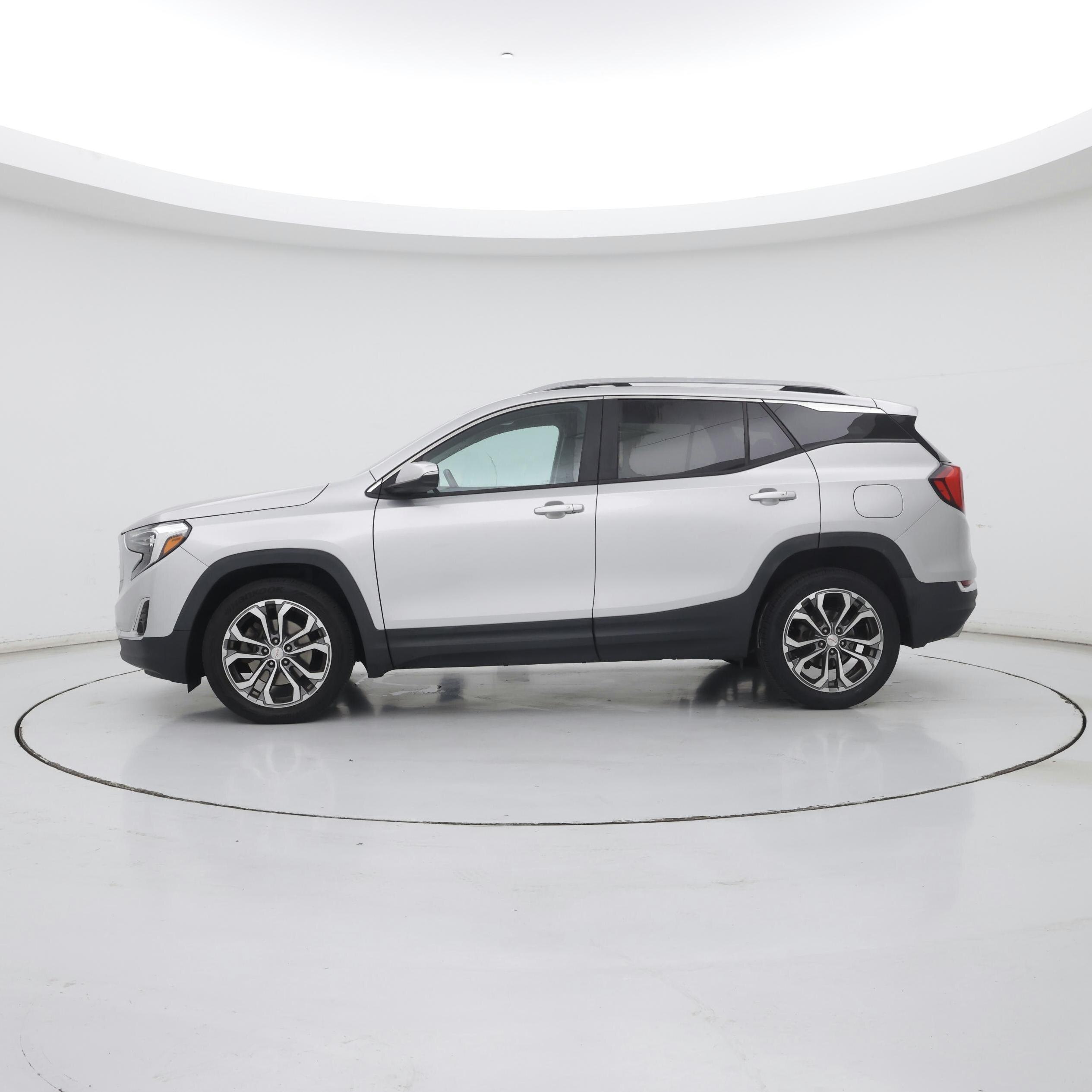 Thumbnail: 2018 GMC Terrain - 3
