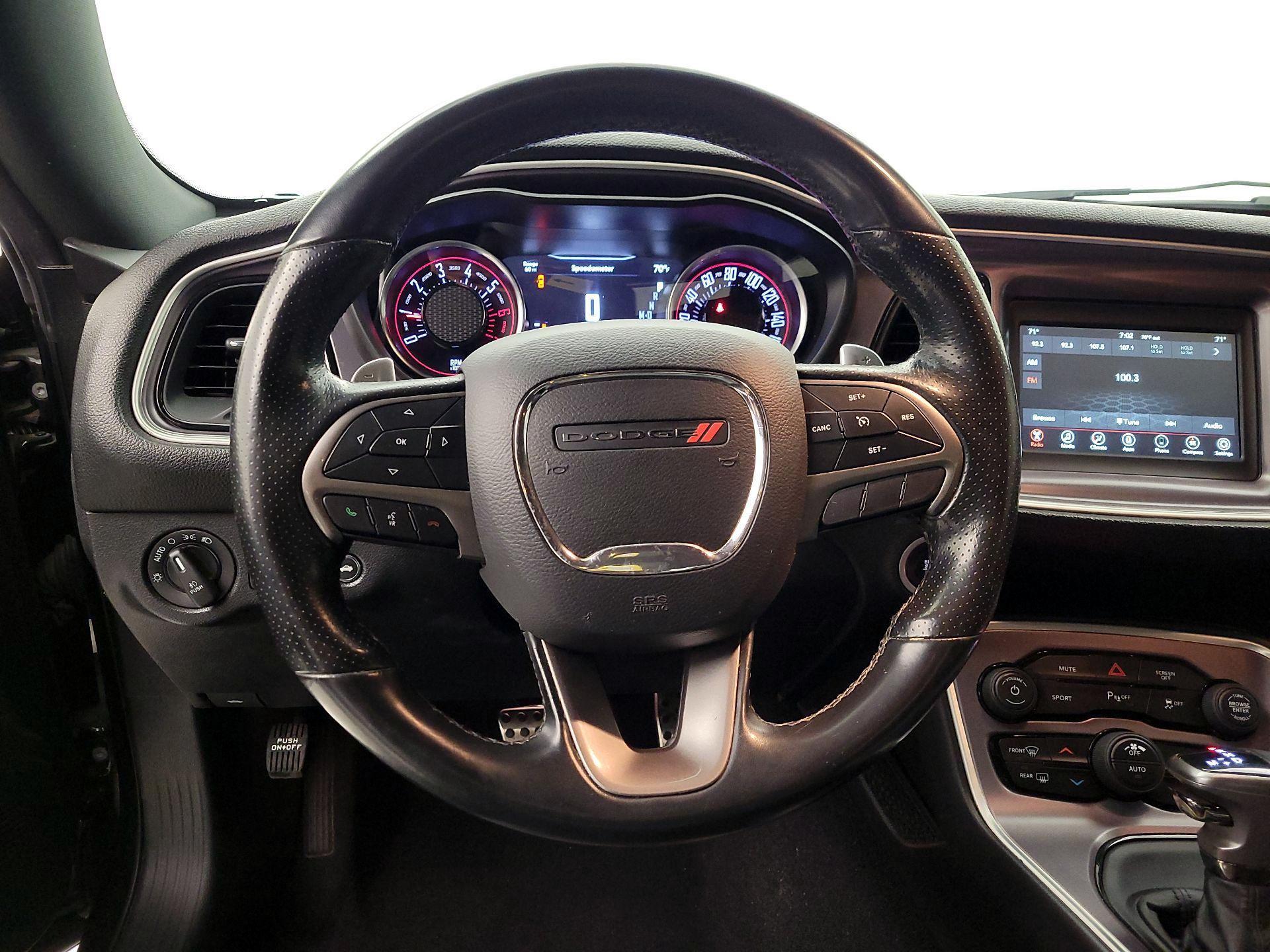 Thumbnail: 2019 Dodge Challenger - 10