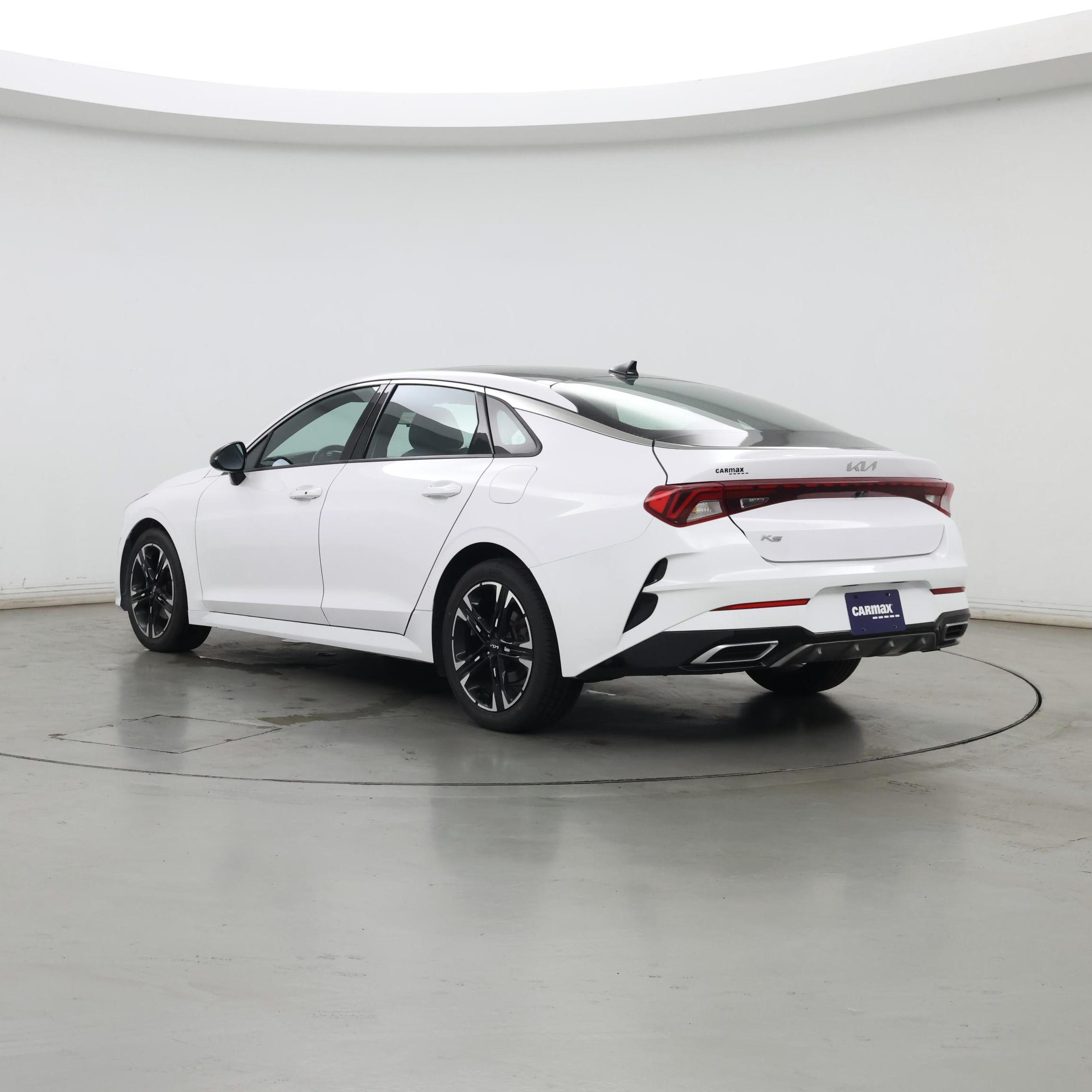 Thumbnail: 2023 Kia K5 - 2
