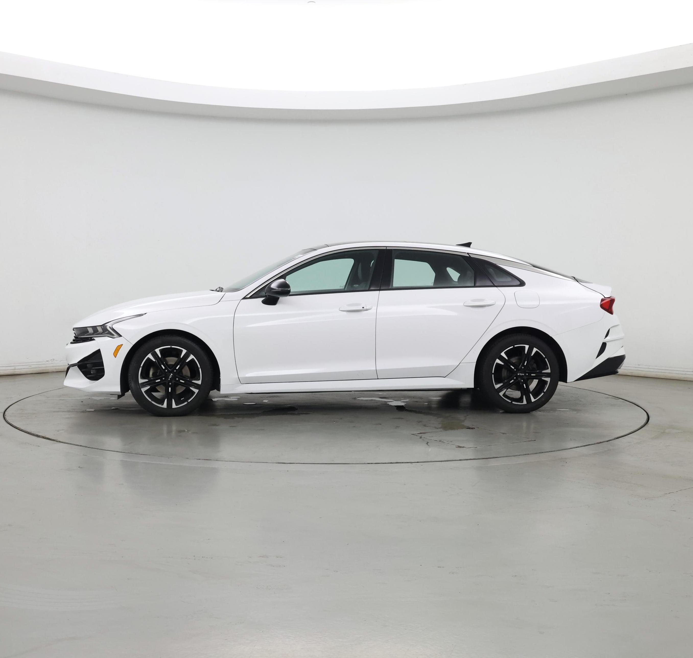 Thumbnail: 2023 Kia K5 - 3
