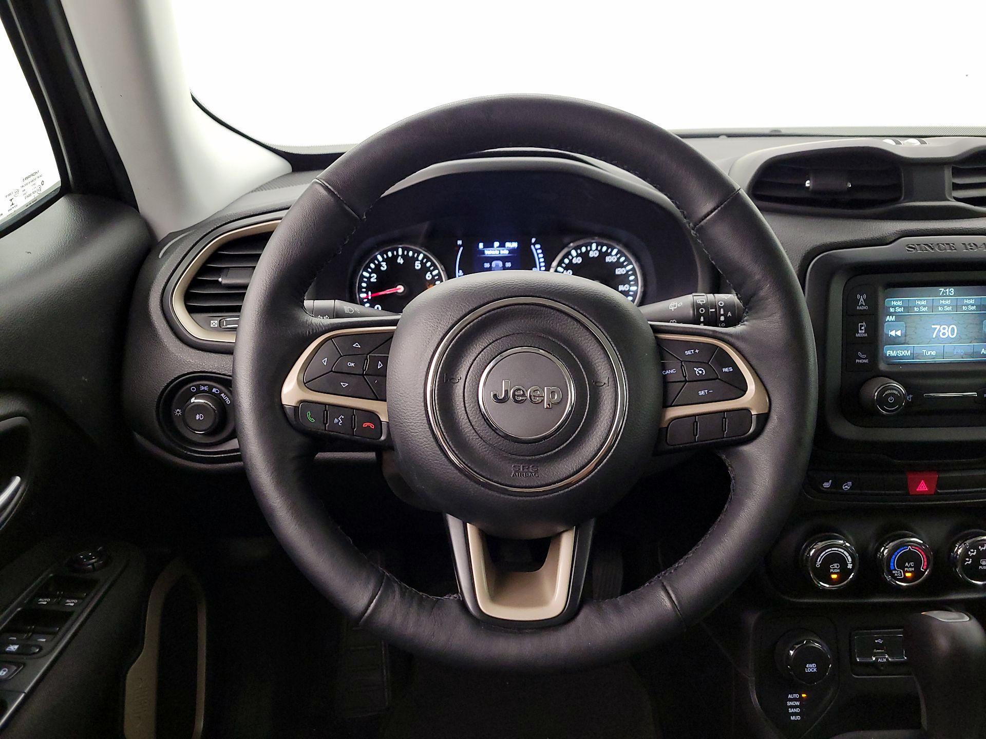 Thumbnail: 2017 Jeep Renegade - 10