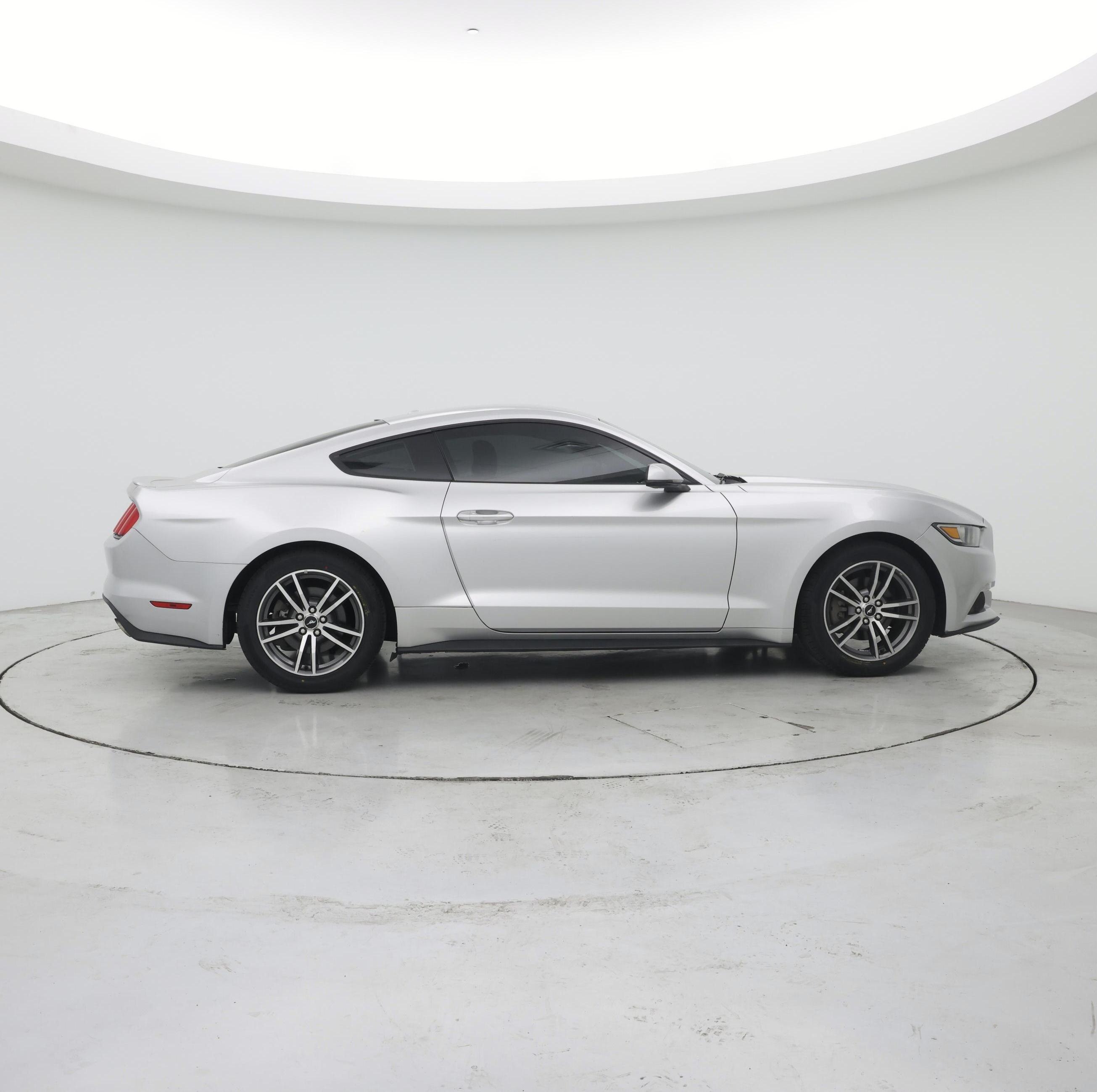 Thumbnail: 2015 Ford Mustang - 7