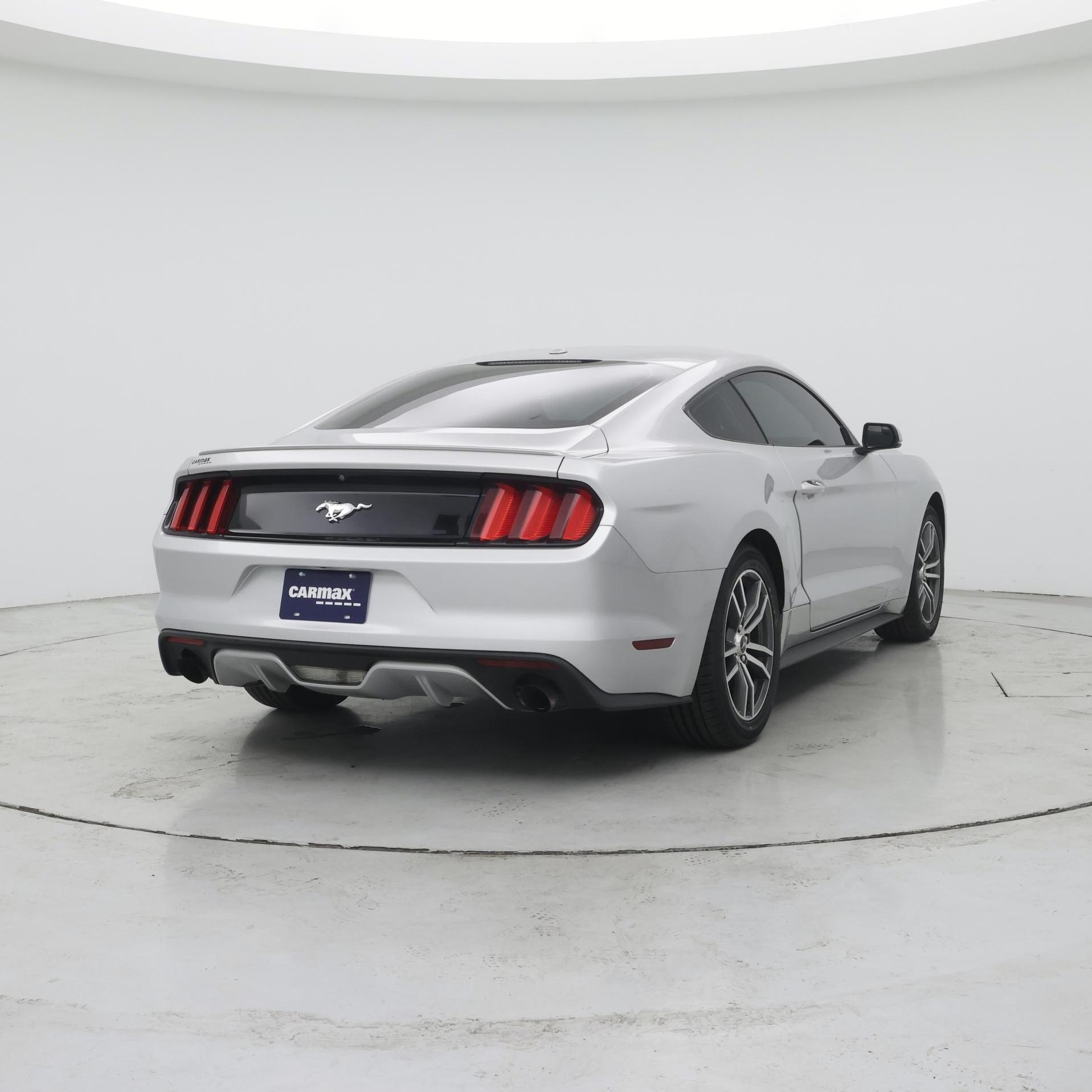 Thumbnail: 2015 Ford Mustang - 8