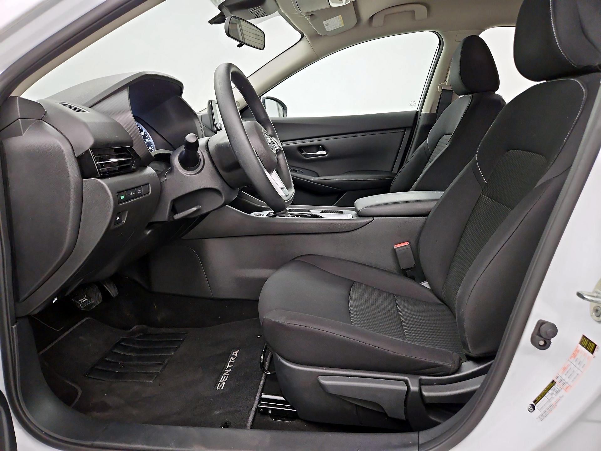 Thumbnail: 2020 Nissan Sentra - 11
