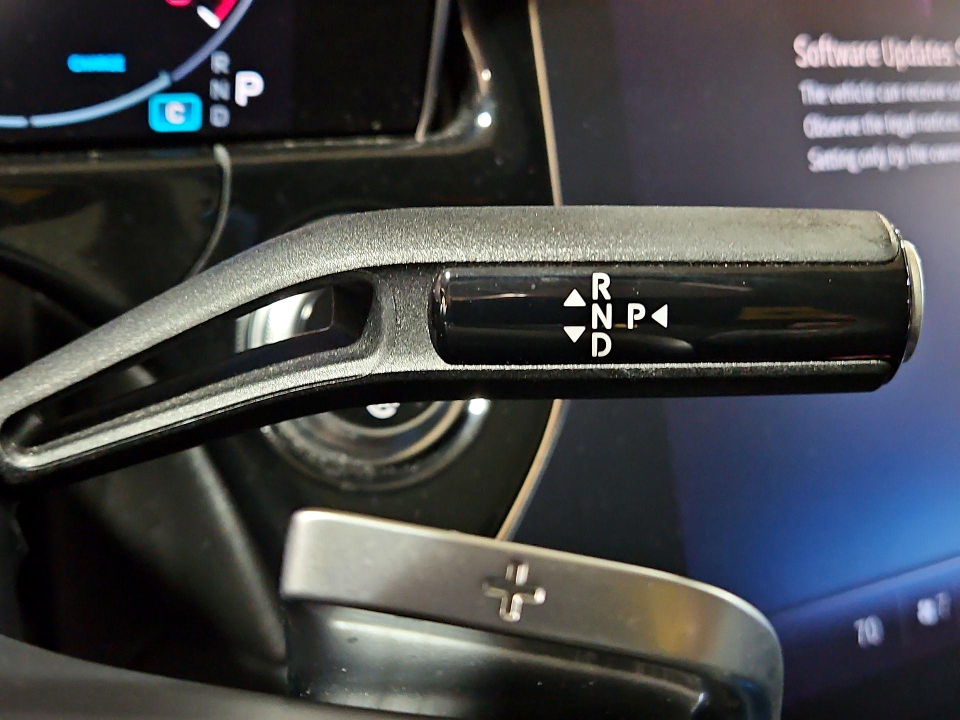 Thumbnail: 2024 Mercedes-Benz E-Class - 17