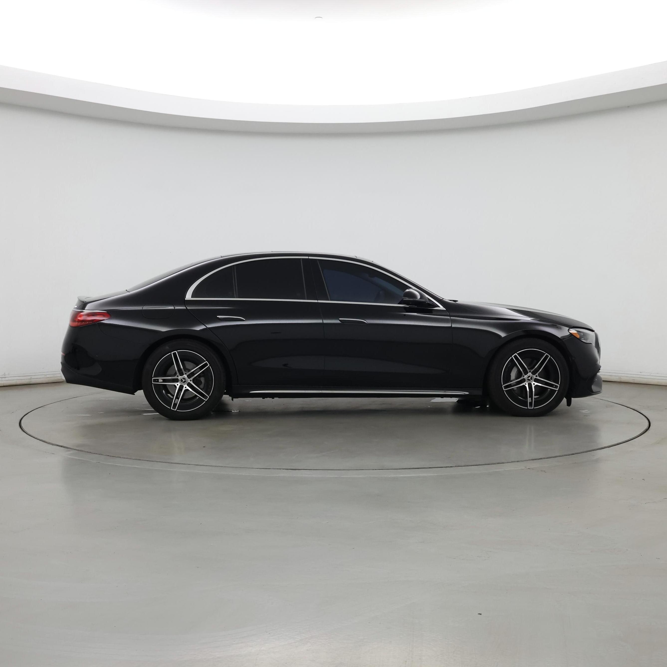 Thumbnail: 2024 Mercedes-Benz E-Class - 7