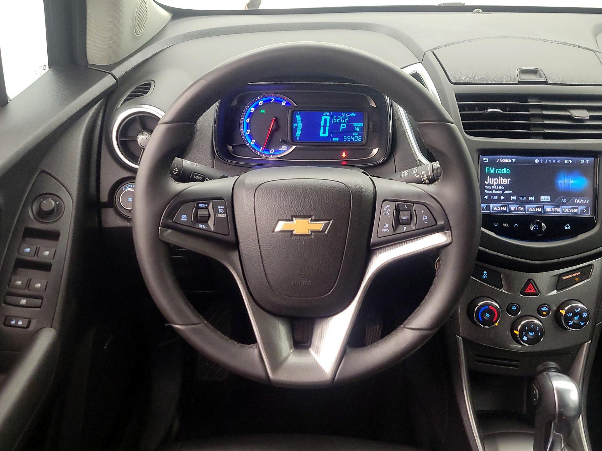 Thumbnail: 2015 Chevrolet Trax - 10