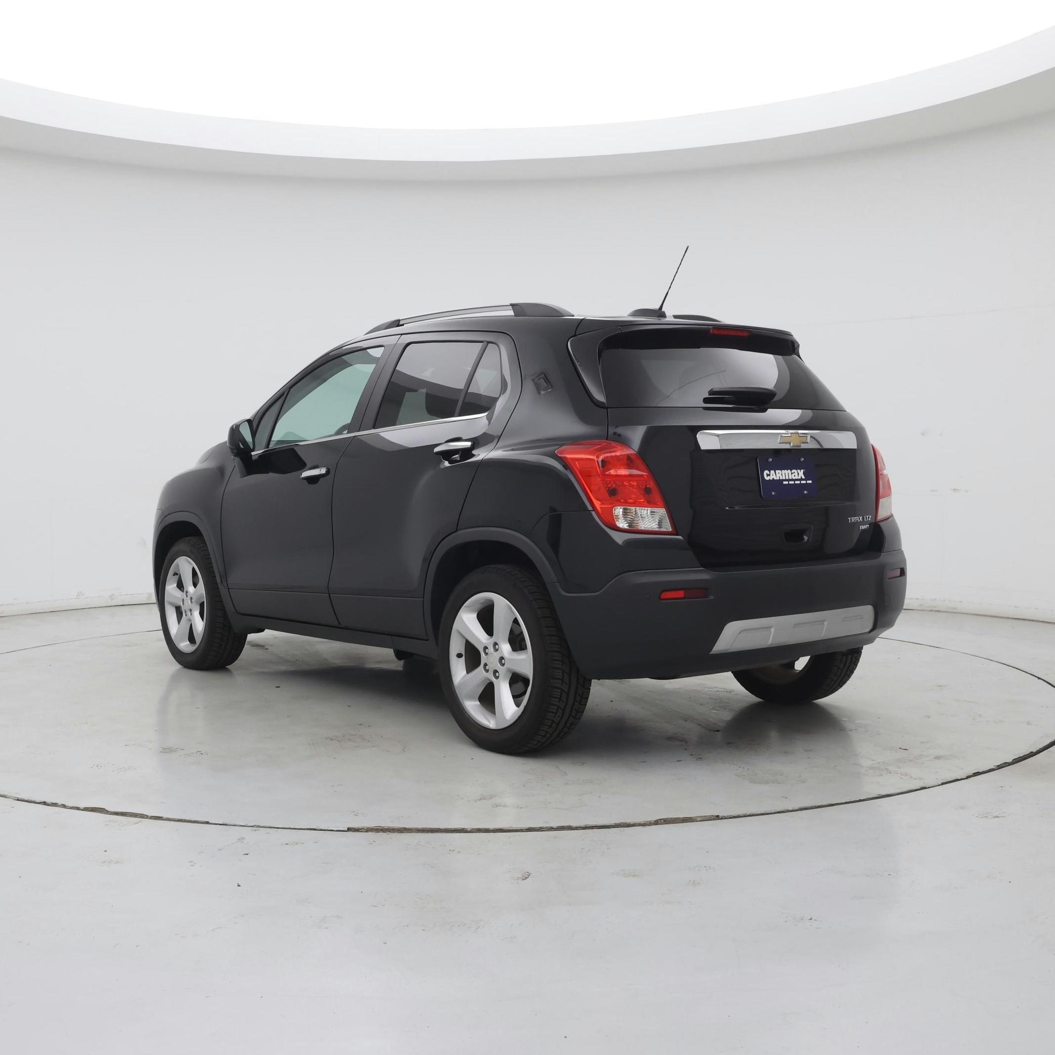 Thumbnail: 2015 Chevrolet Trax - 2