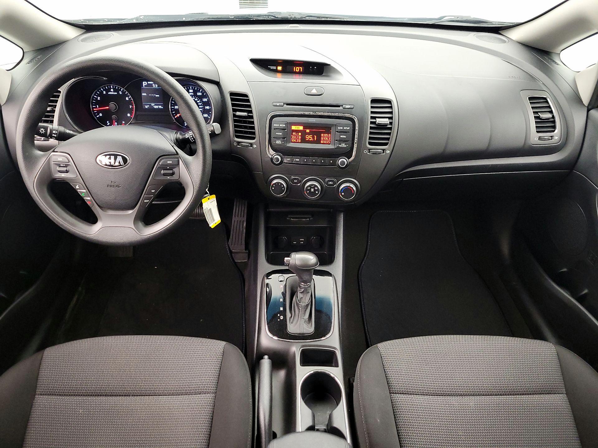Thumbnail: 2017 Kia Forte - 9