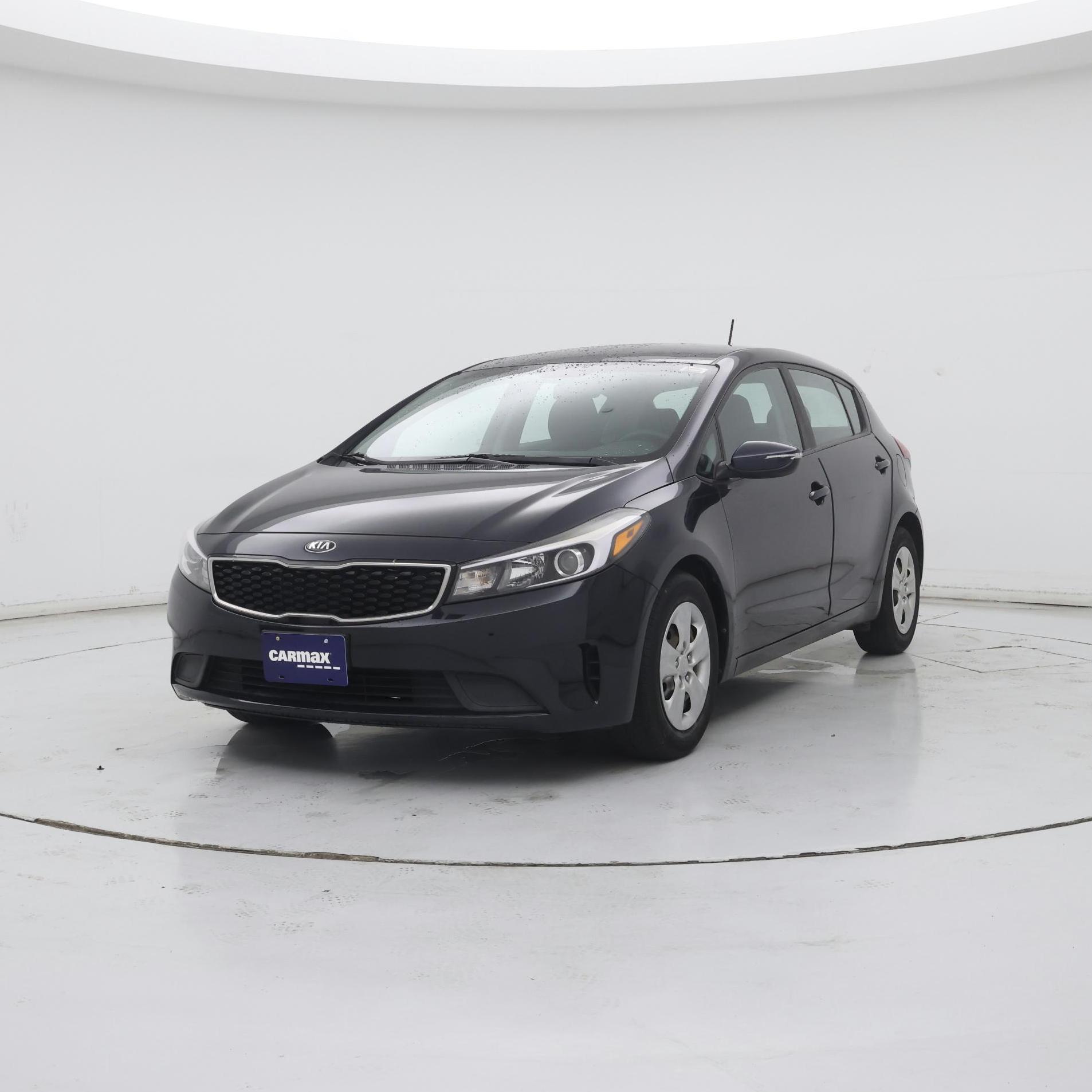 Thumbnail: 2017 Kia Forte - 4