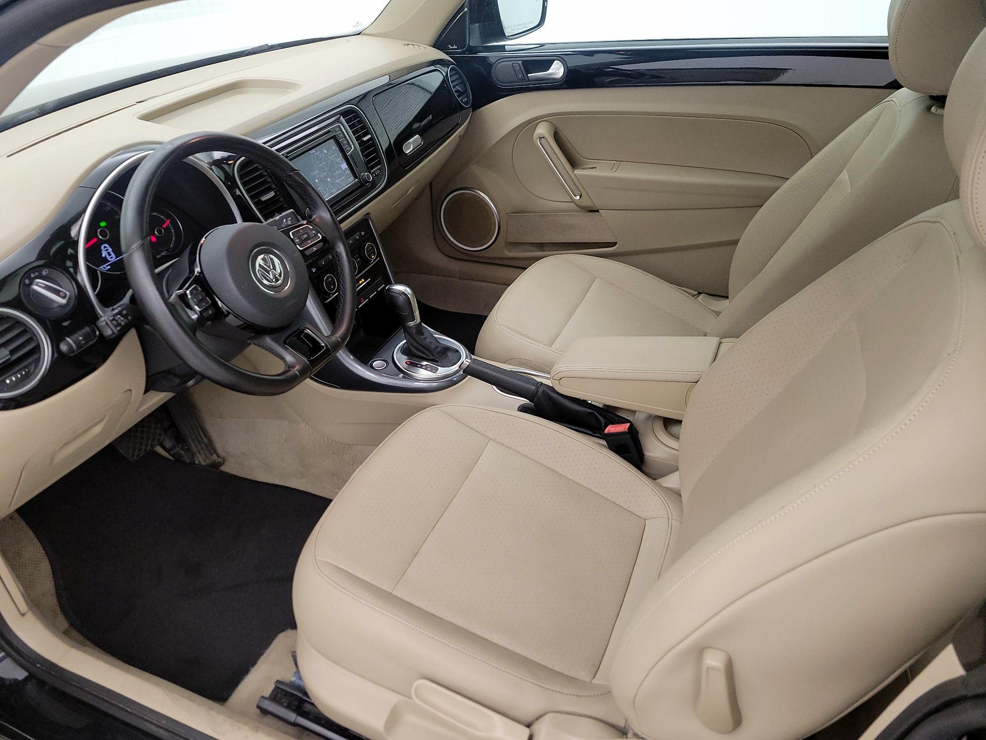 Thumbnail: 2017 Volkswagen Beetle - 11