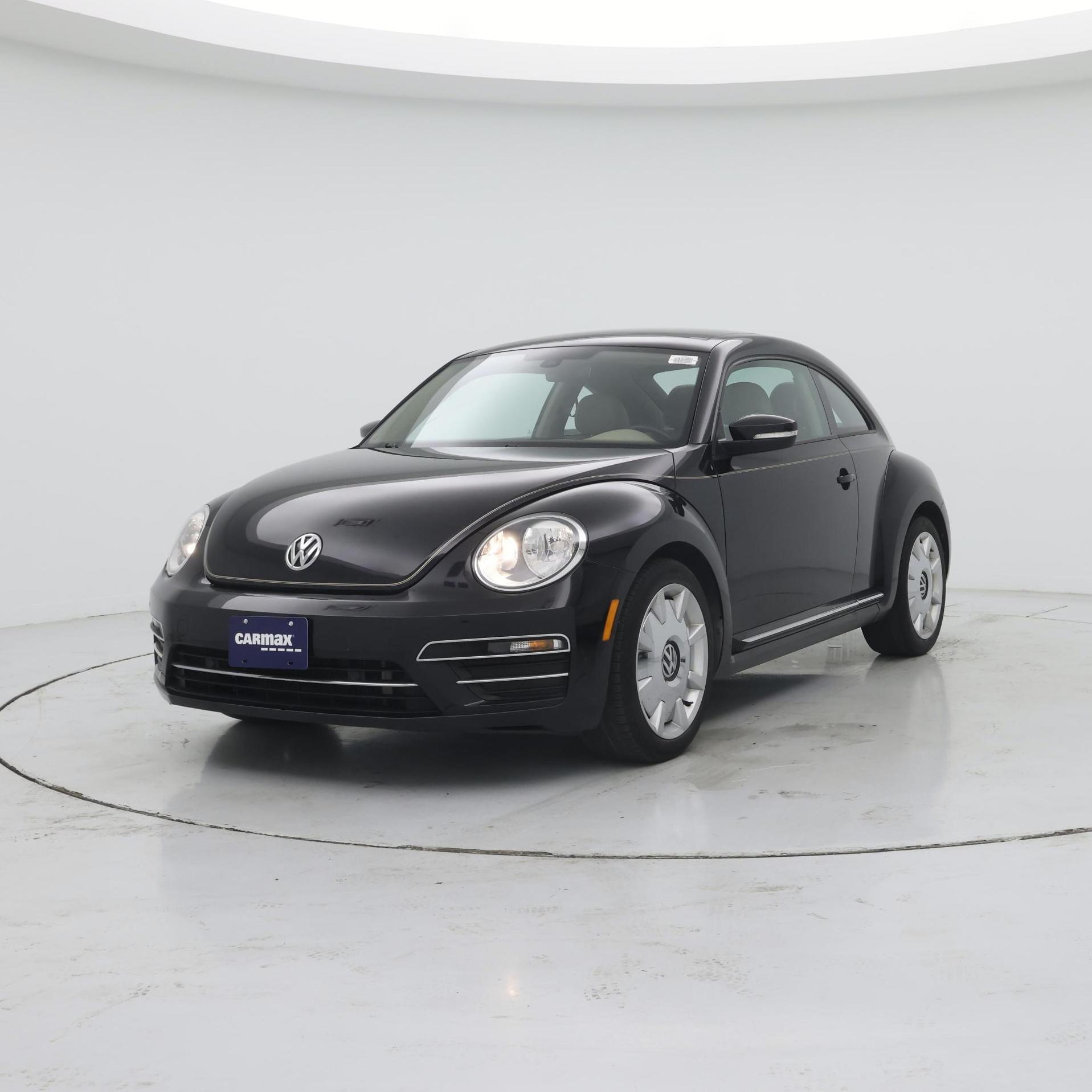 Thumbnail: 2017 Volkswagen Beetle - 4