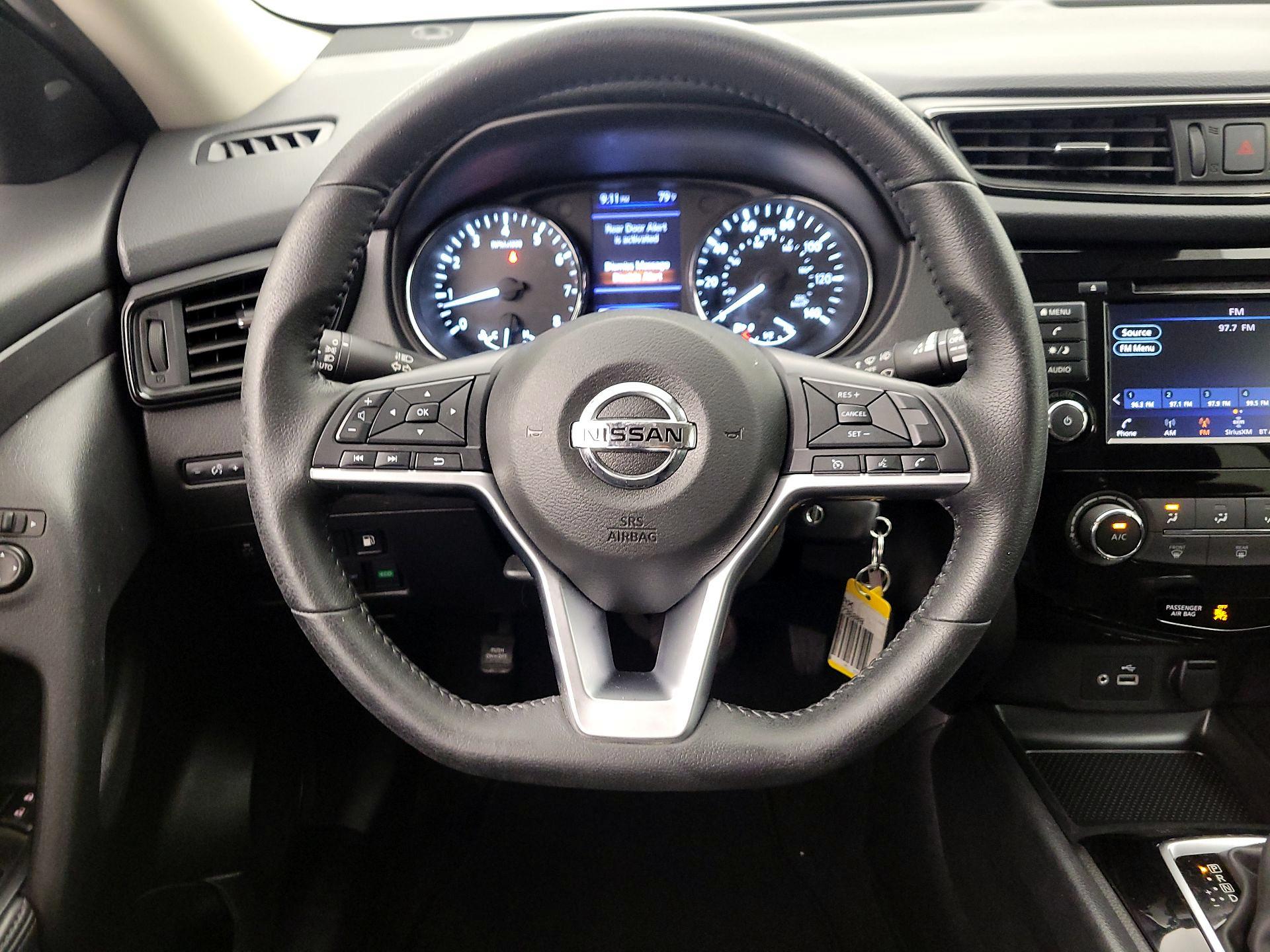 Thumbnail: 2020 Nissan Rogue - 10