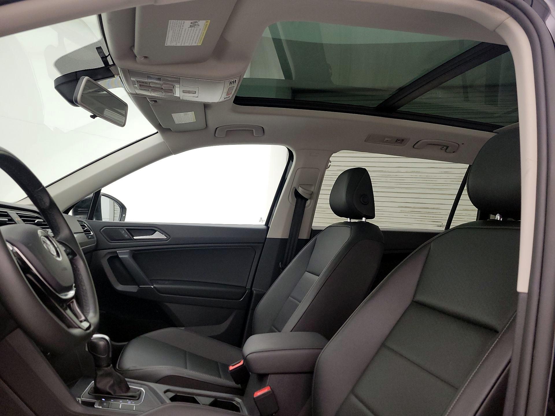 Thumbnail: 2020 Volkswagen Tiguan - 19