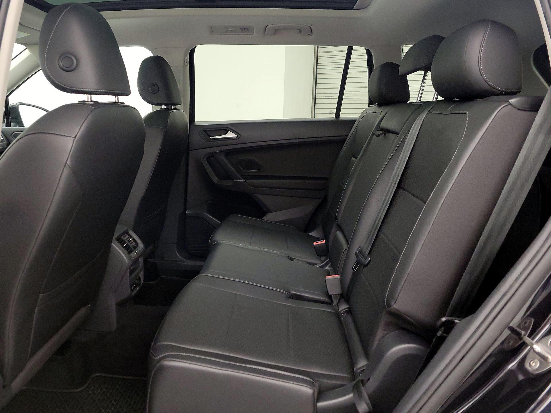 Thumbnail: 2020 Volkswagen Tiguan - 20