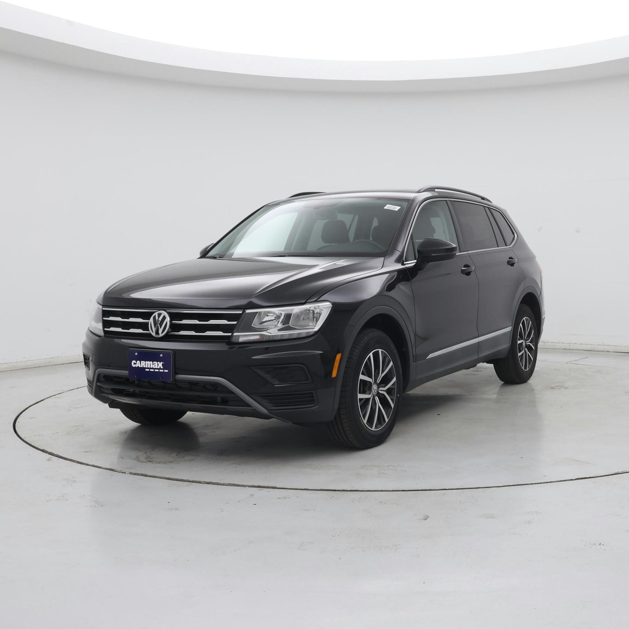 Thumbnail: 2020 Volkswagen Tiguan - 4
