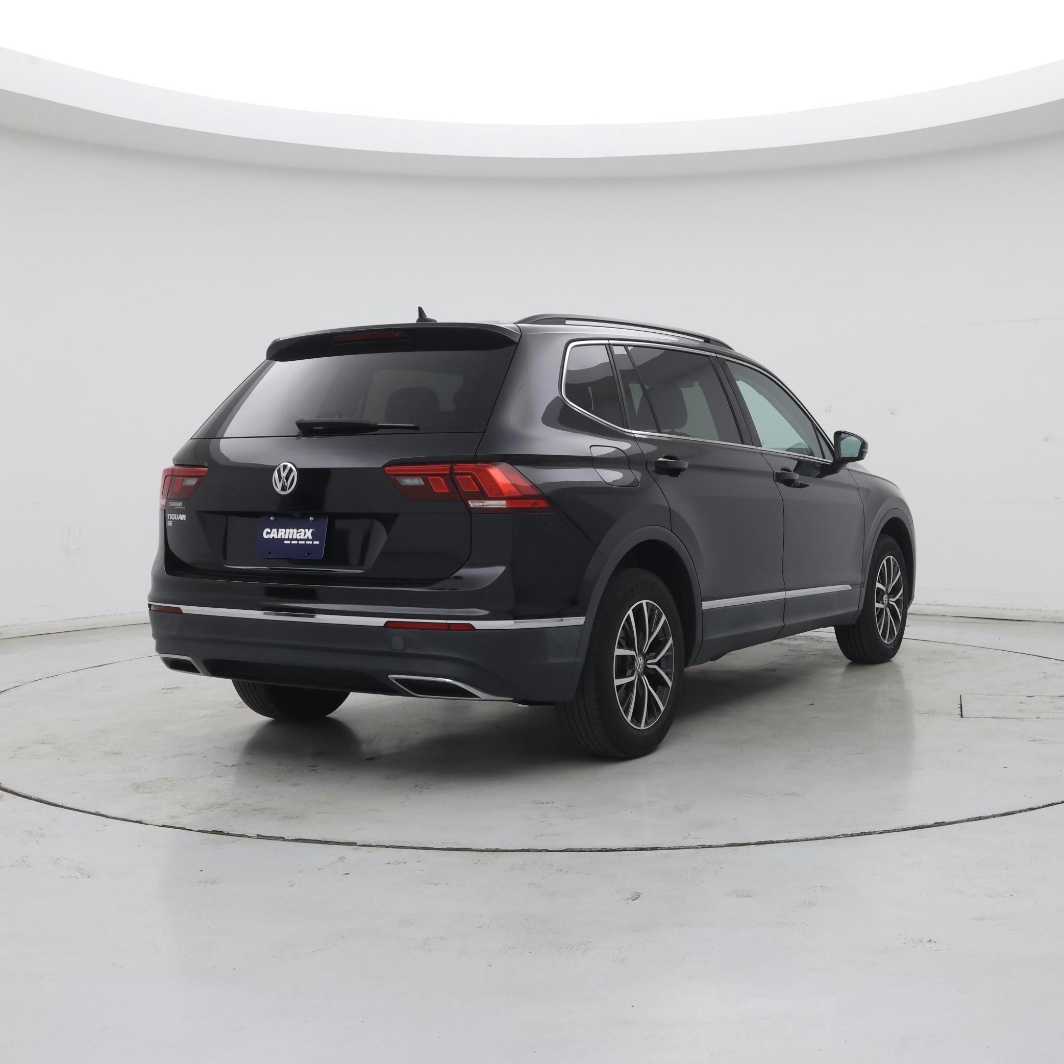 Thumbnail: 2020 Volkswagen Tiguan - 8