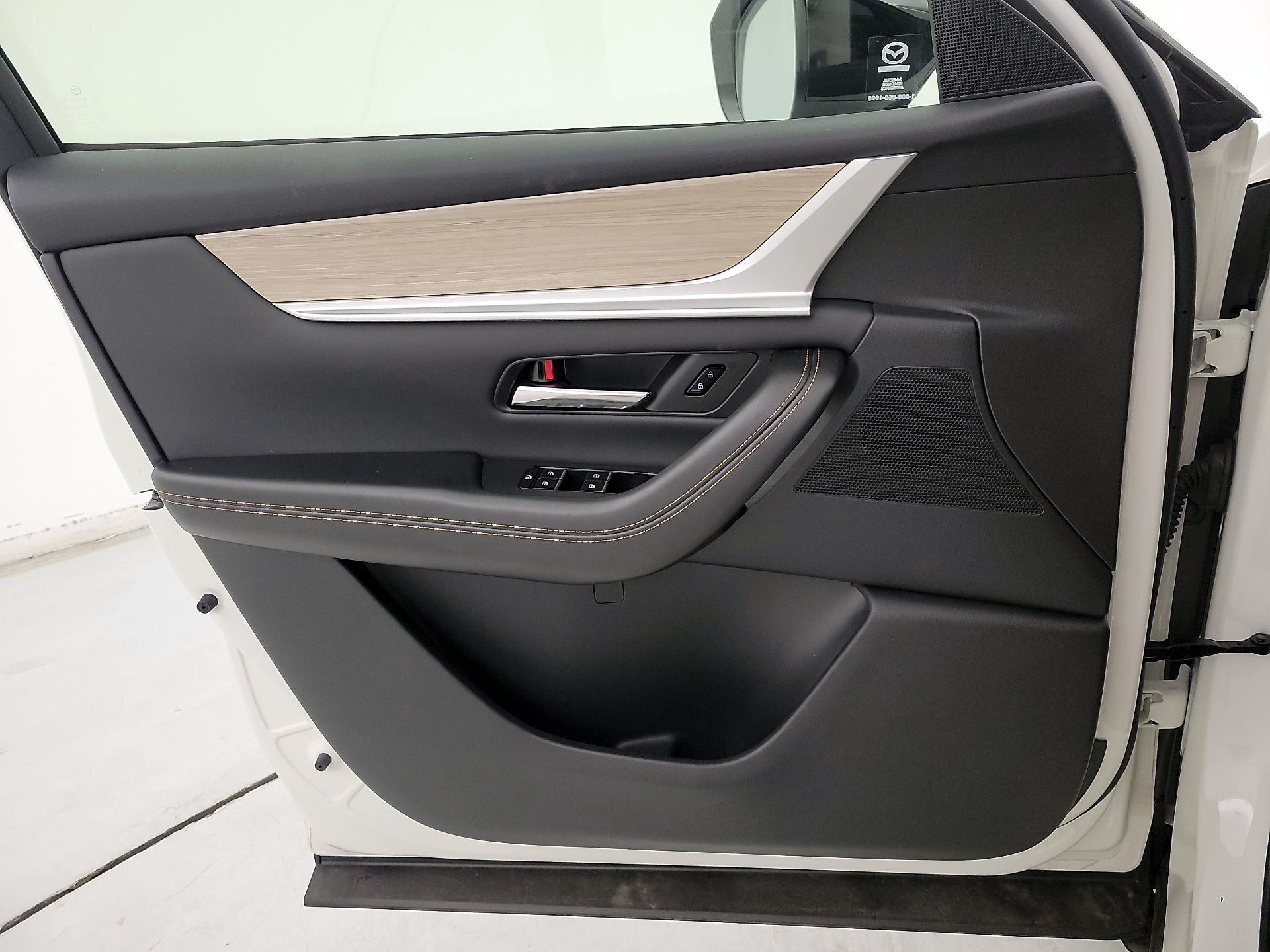 Thumbnail: 2025 Mazda CX-70 - 12