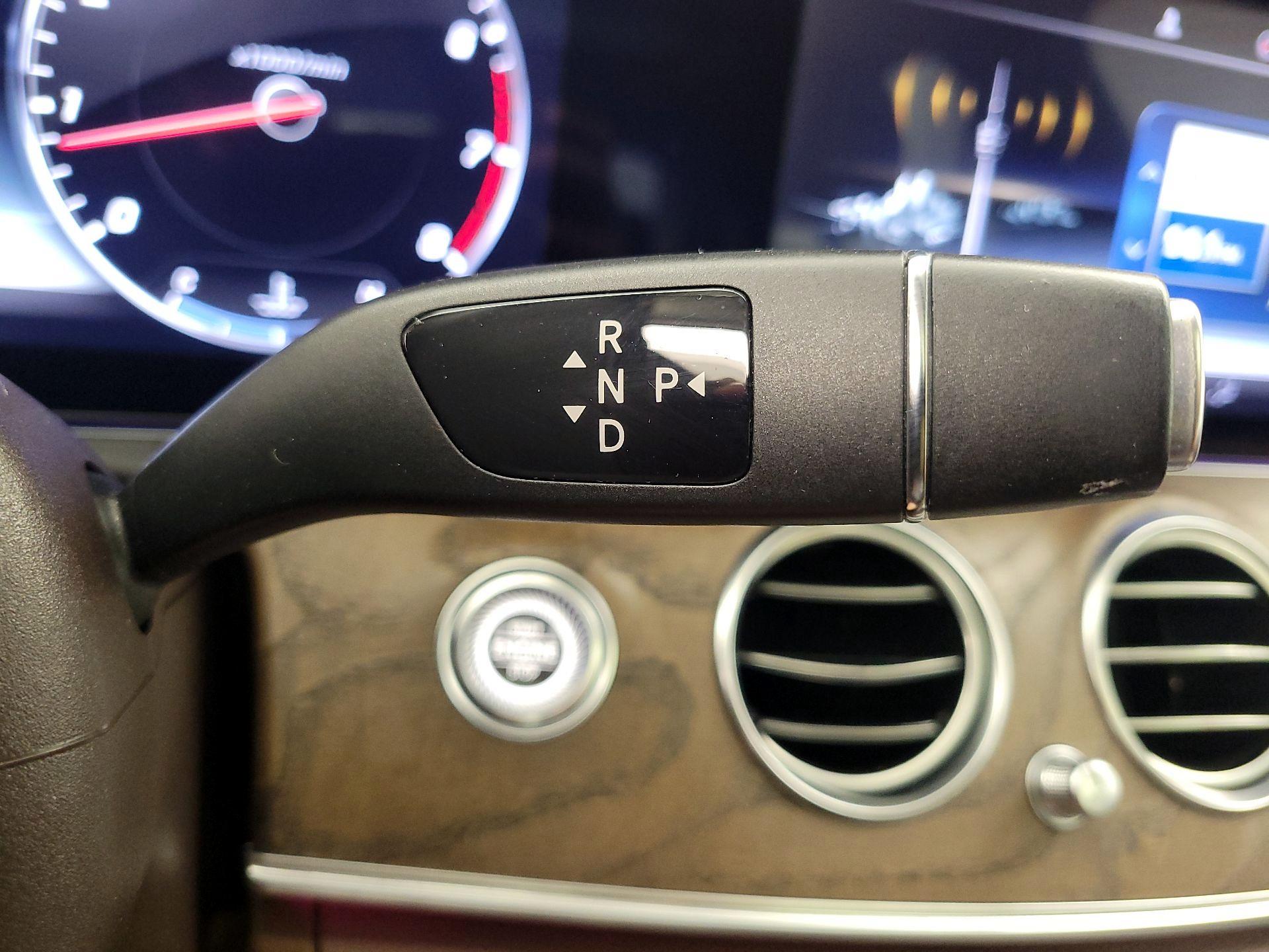 Thumbnail: 2018 Mercedes-Benz E-Class - 17