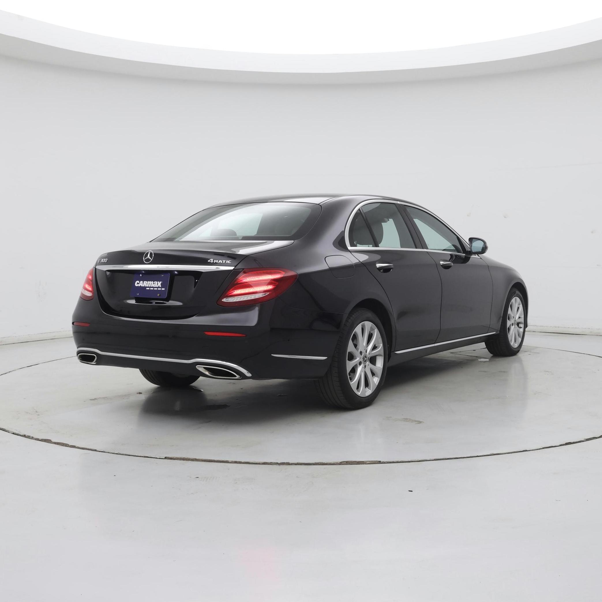 Thumbnail: 2018 Mercedes-Benz E-Class - 8