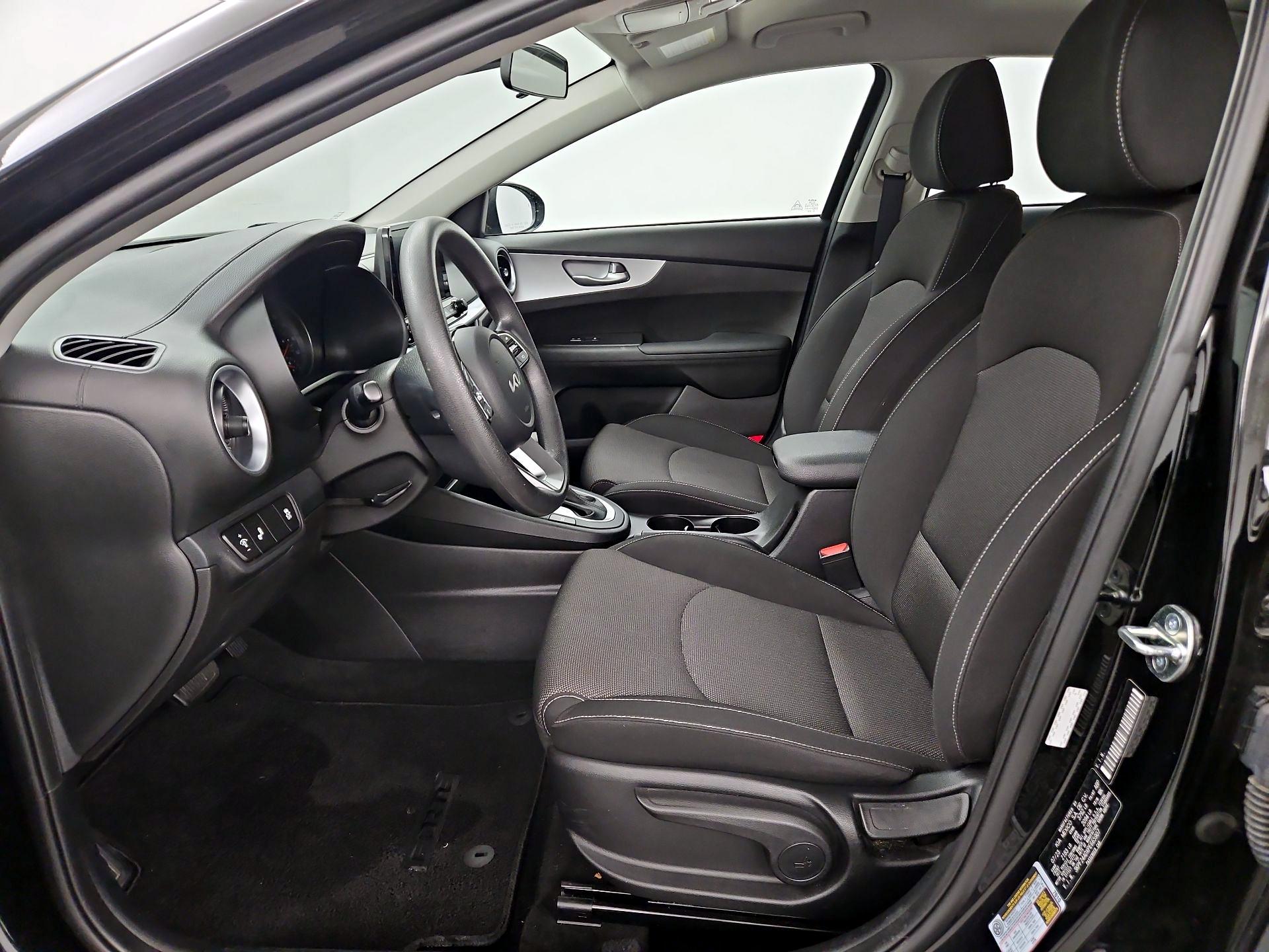 Thumbnail: 2023 Kia Forte - 11