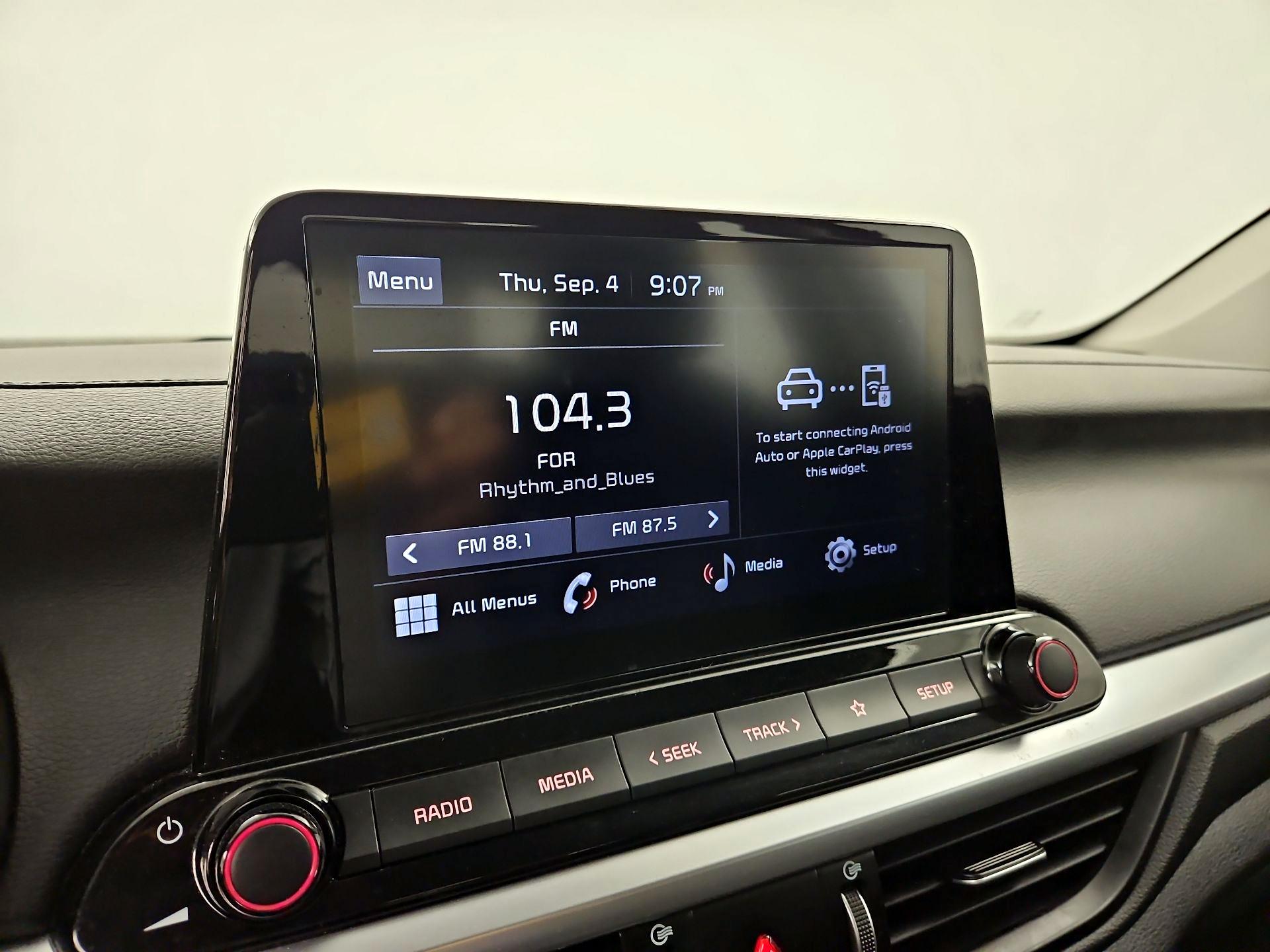 Thumbnail: 2023 Kia Forte - 15