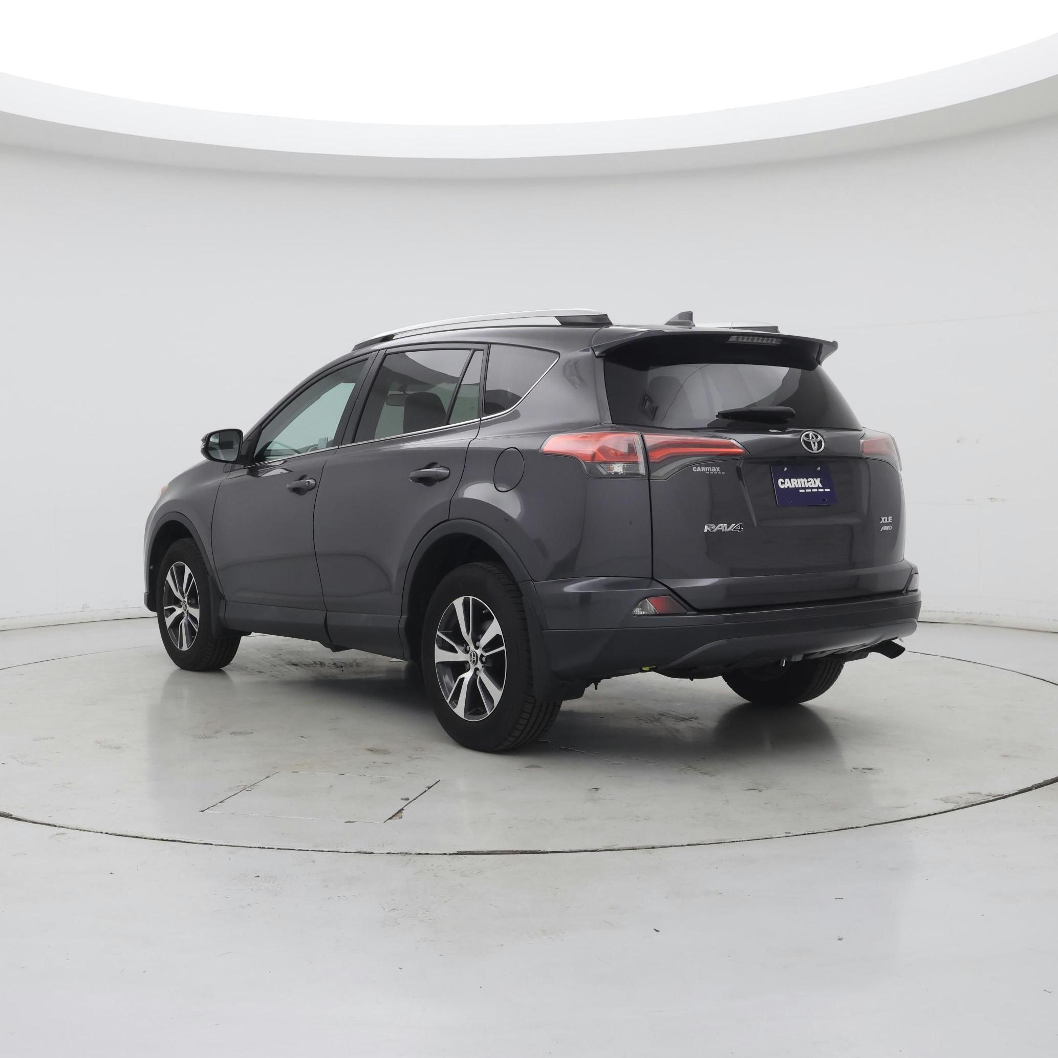 Thumbnail: 2016 Toyota RAV4 - 2
