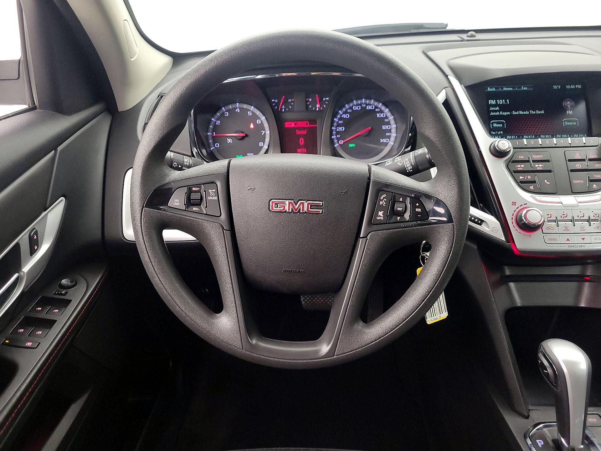 Thumbnail: 2015 GMC Terrain - 10