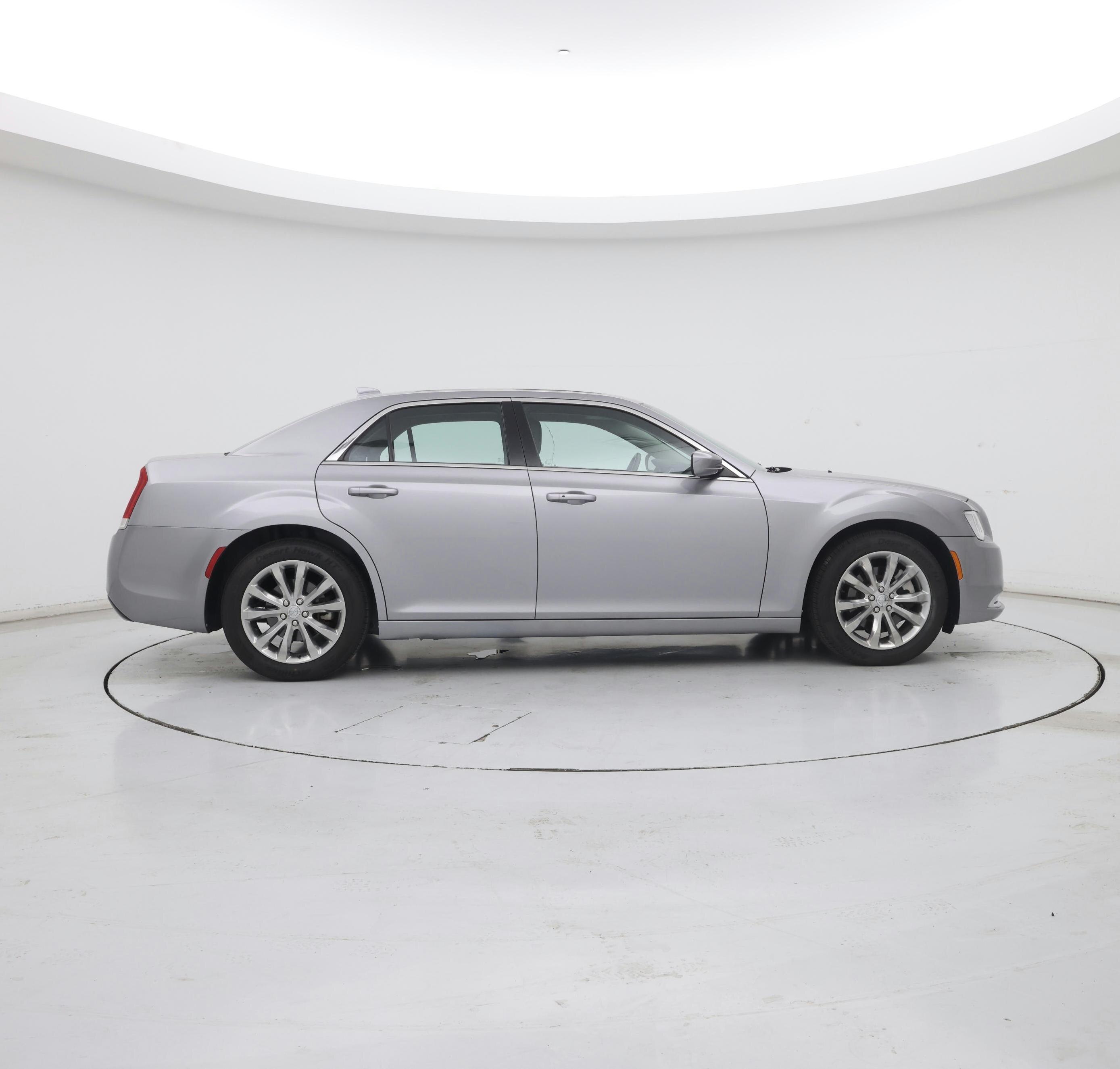 Thumbnail: 2017 Chrysler 300 - 7