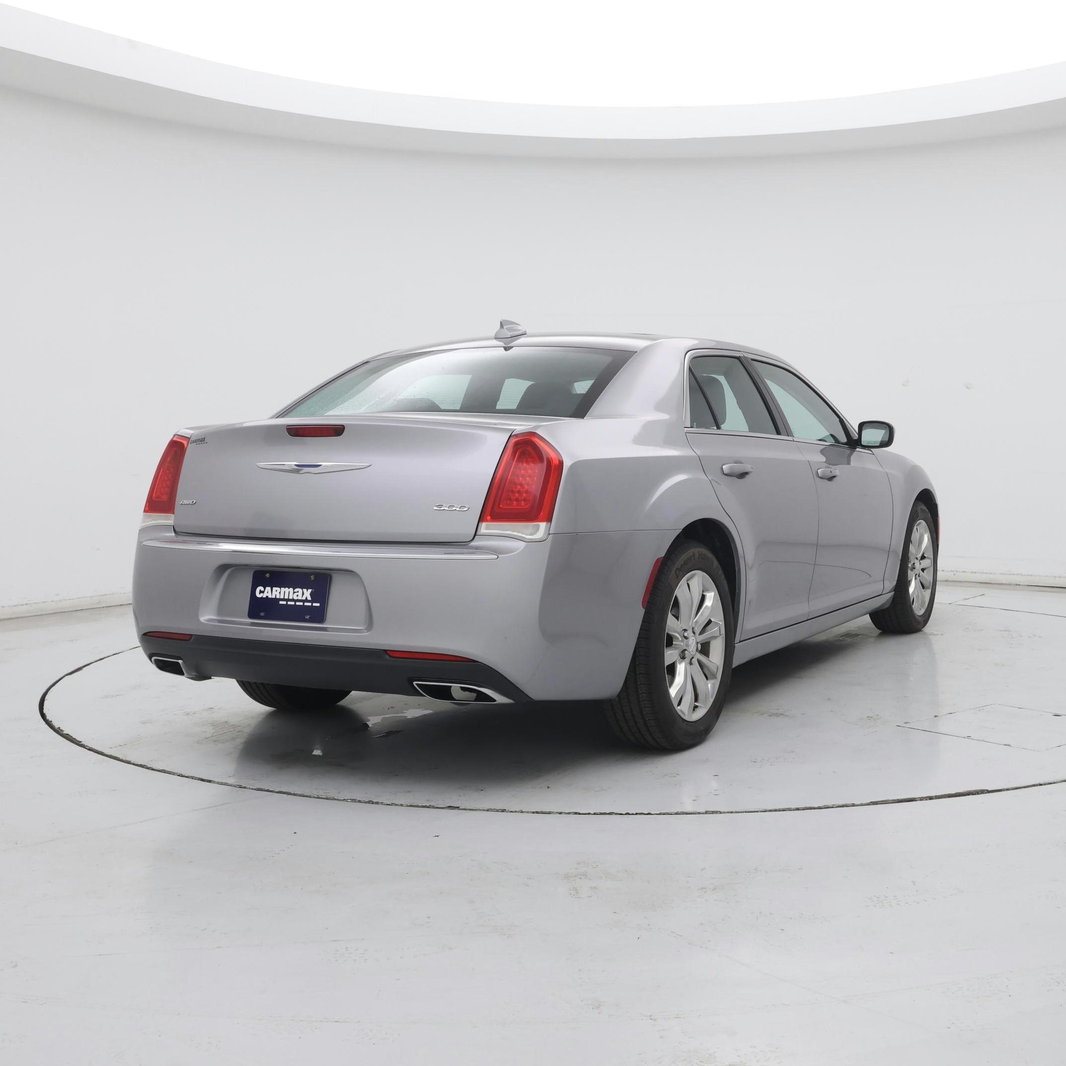 Thumbnail: 2017 Chrysler 300 - 8