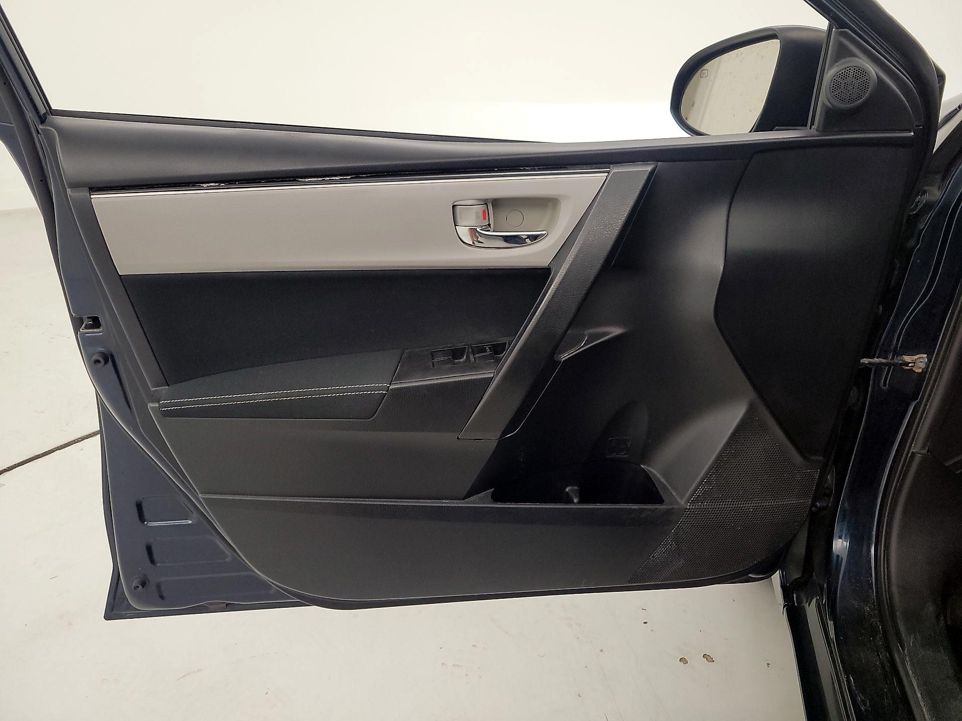 Thumbnail: 2019 Toyota Corolla - 12