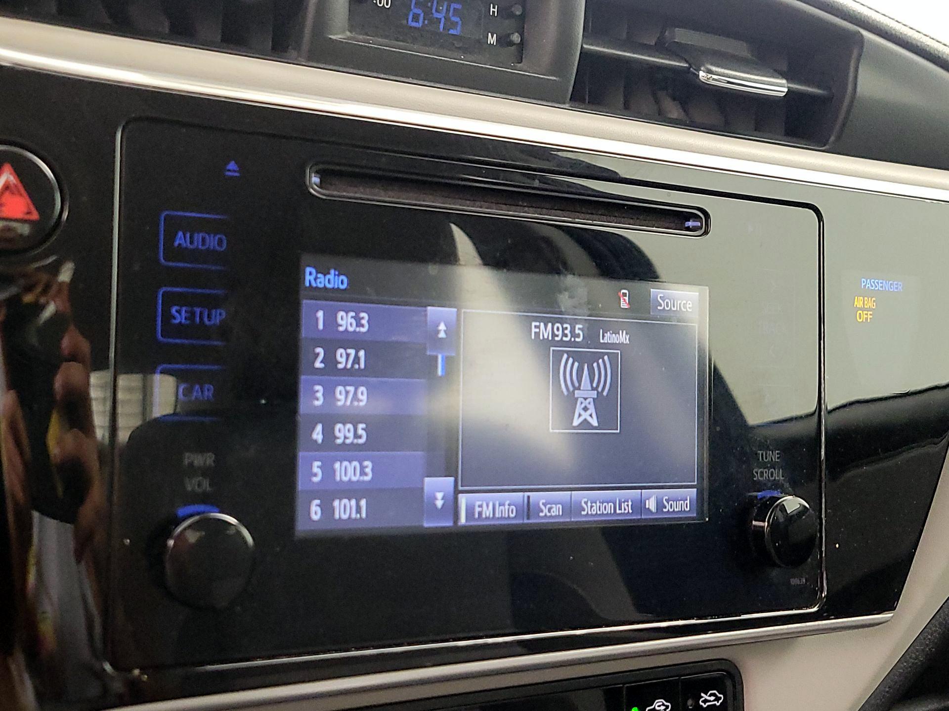 Thumbnail: 2019 Toyota Corolla - 15