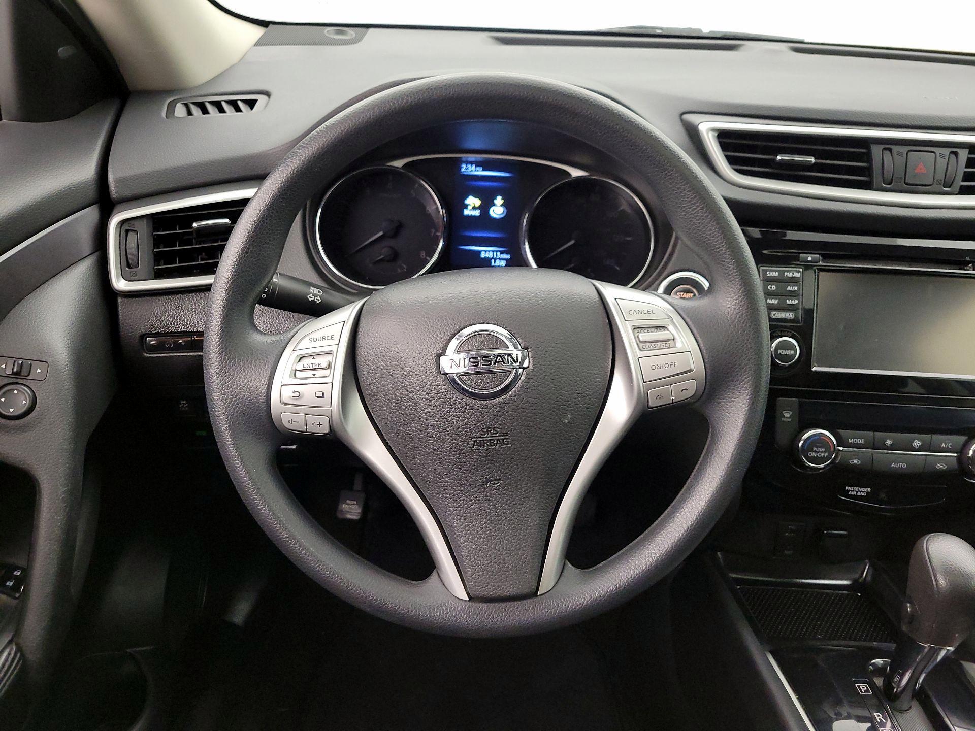 Thumbnail: 2016 Nissan Rogue - 10