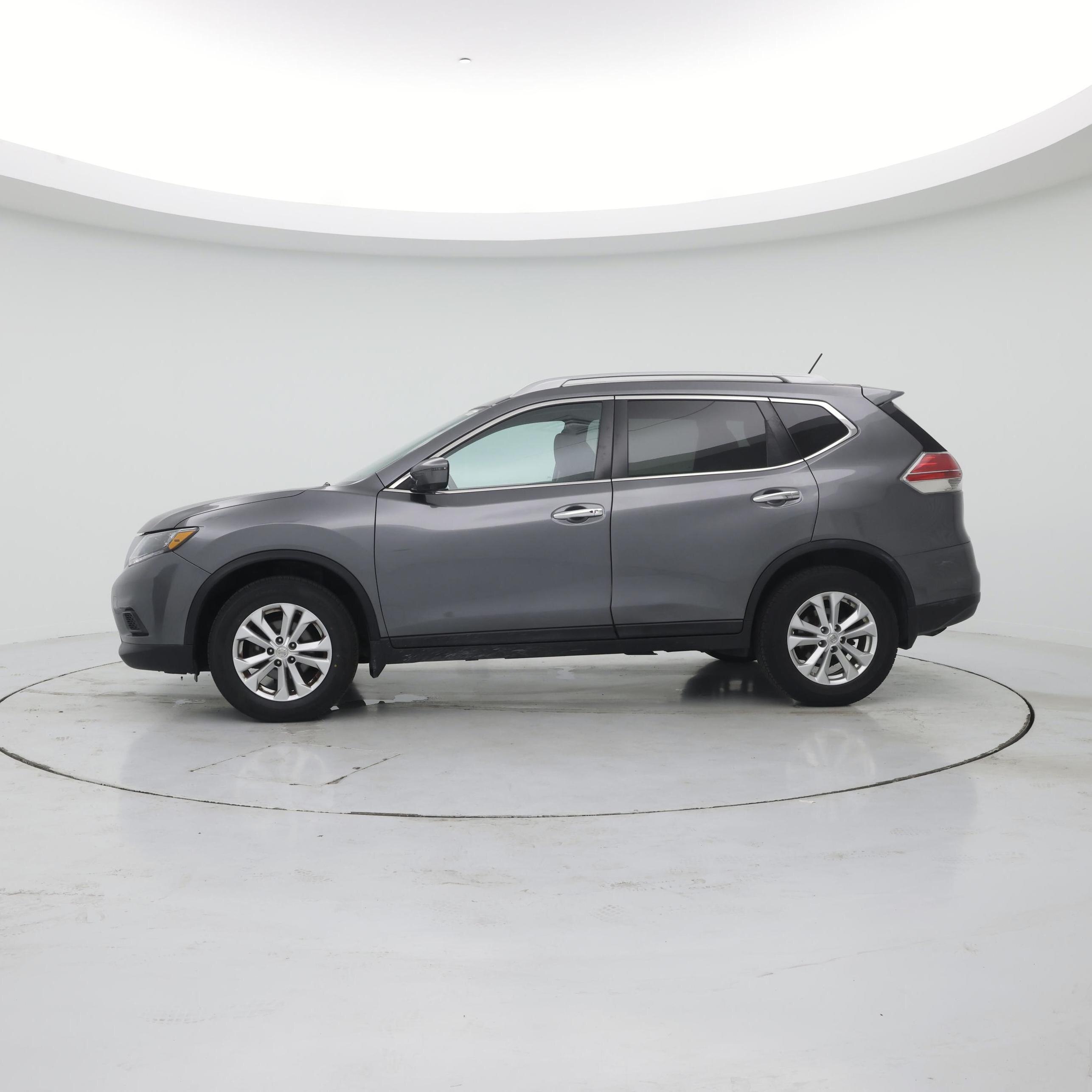 Thumbnail: 2016 Nissan Rogue - 3