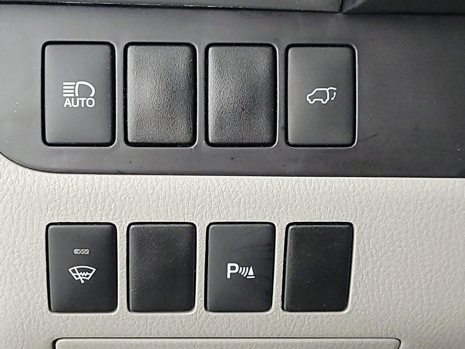 Thumbnail: 2017 Toyota Highlander - 13
