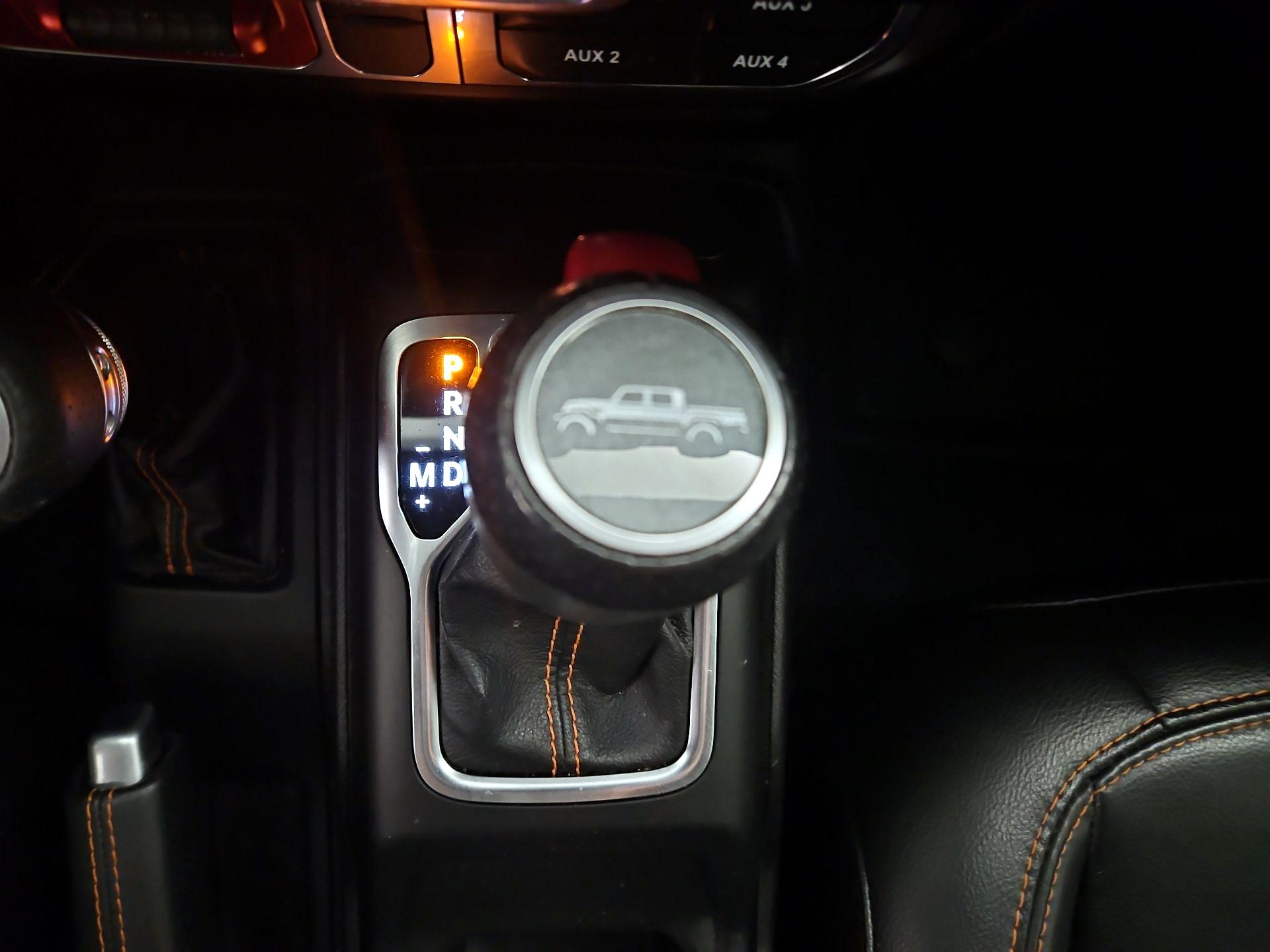 Thumbnail: 2020 Jeep Gladiator - 18