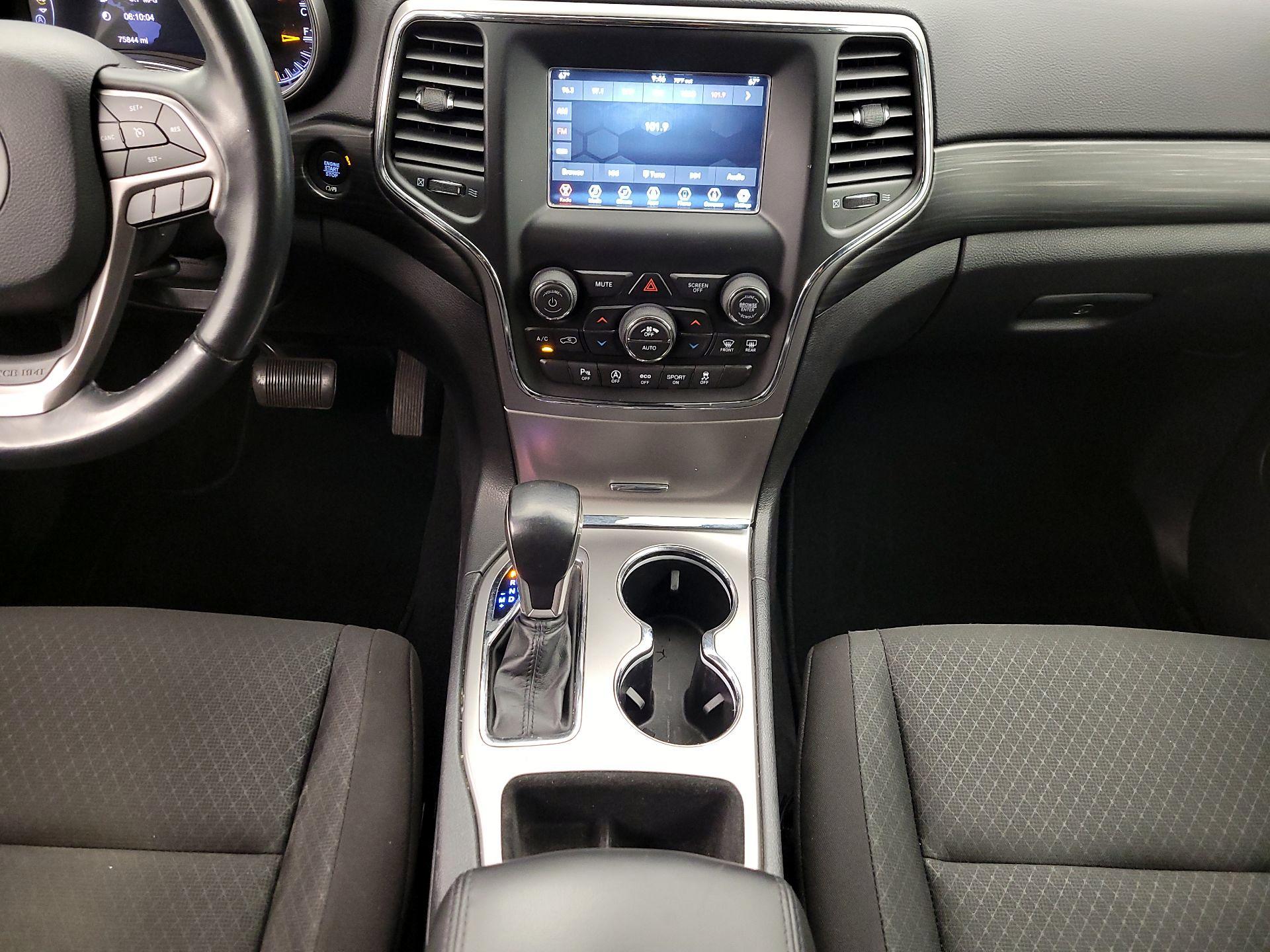 Thumbnail: 2020 Jeep Grand Cherokee - 17
