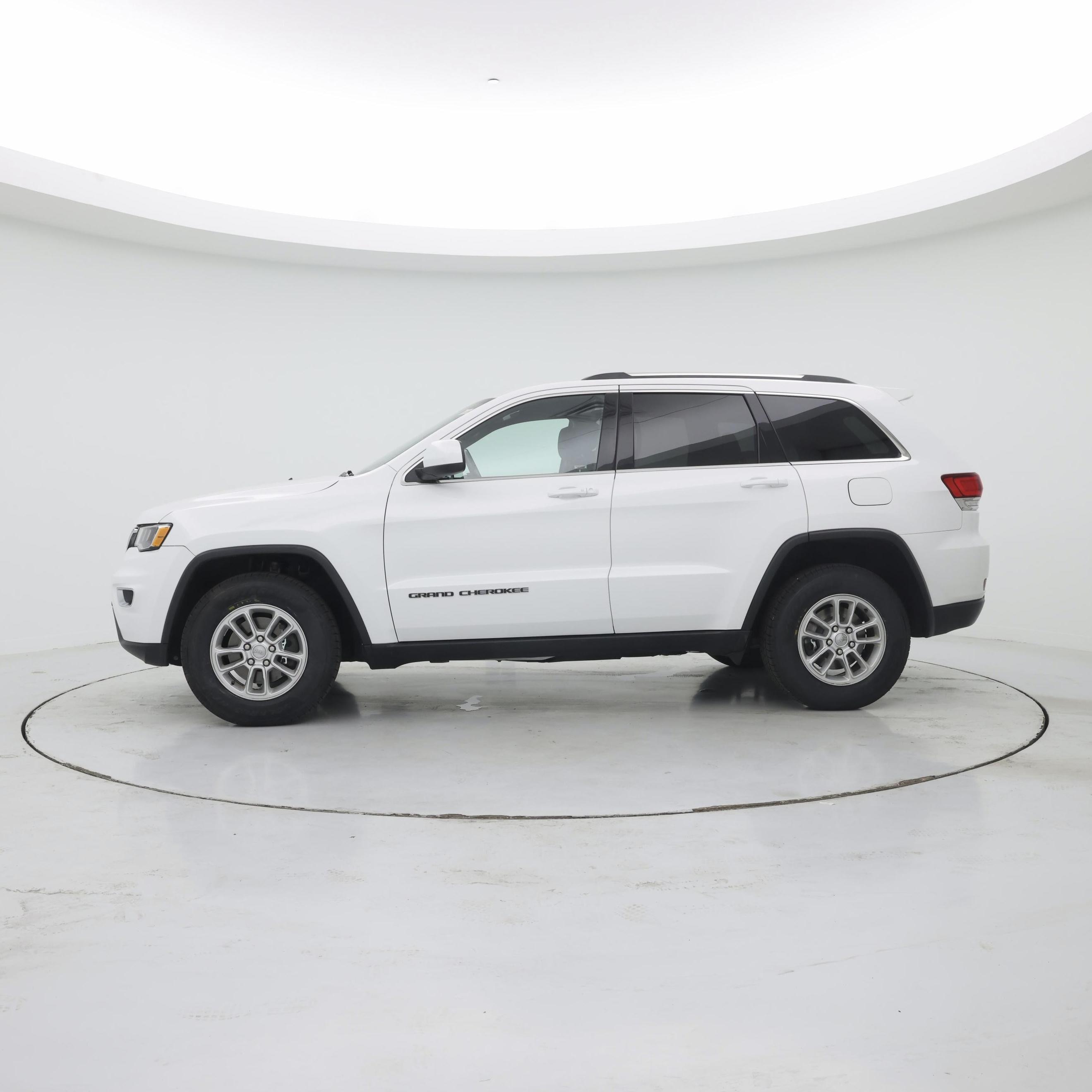 Thumbnail: 2020 Jeep Grand Cherokee - 3