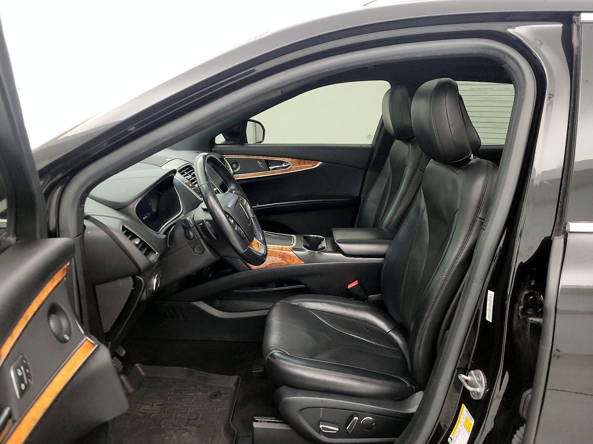 Thumbnail: 2020 Lincoln Nautilus - 11