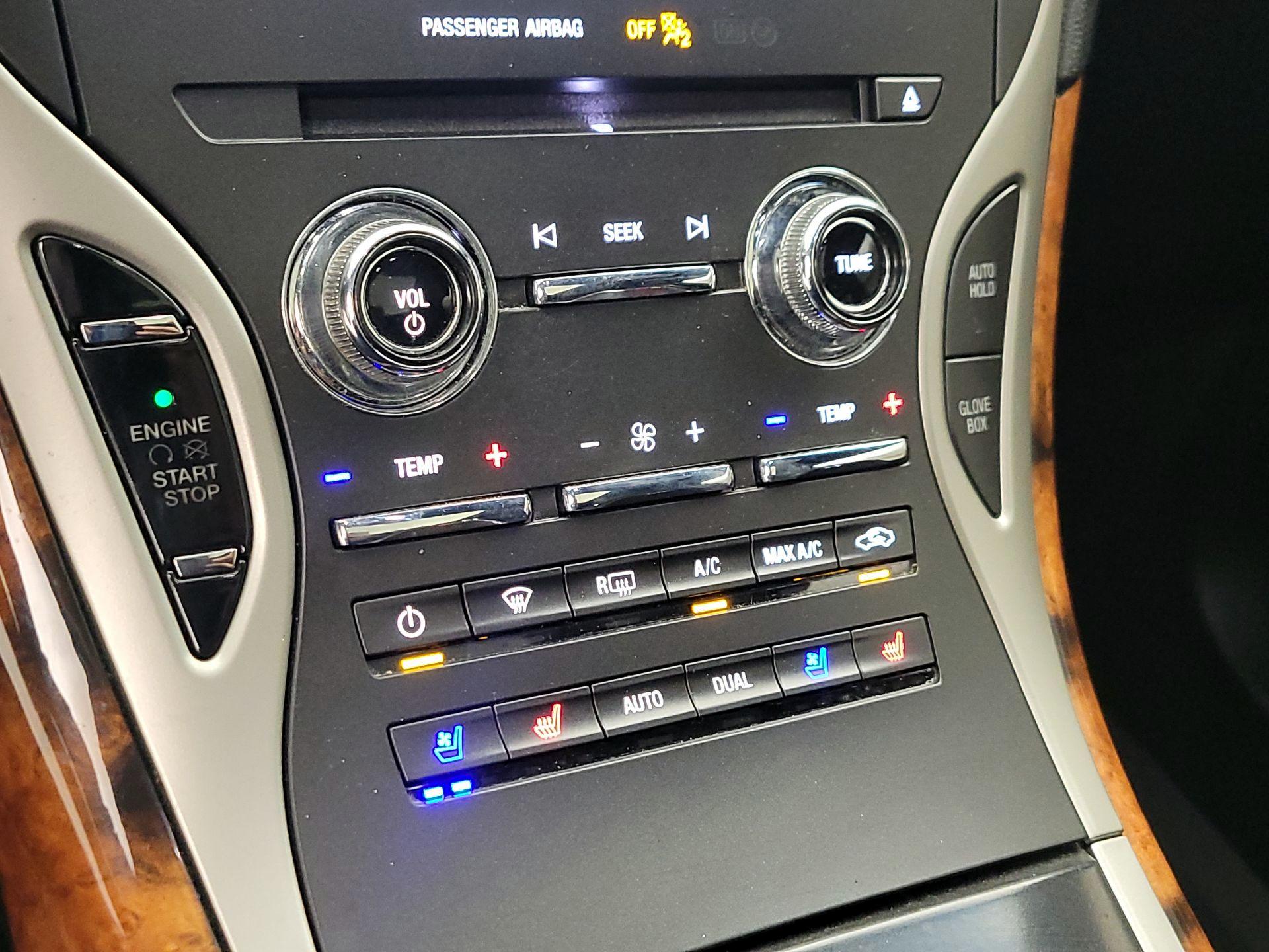 Thumbnail: 2020 Lincoln Nautilus - 16