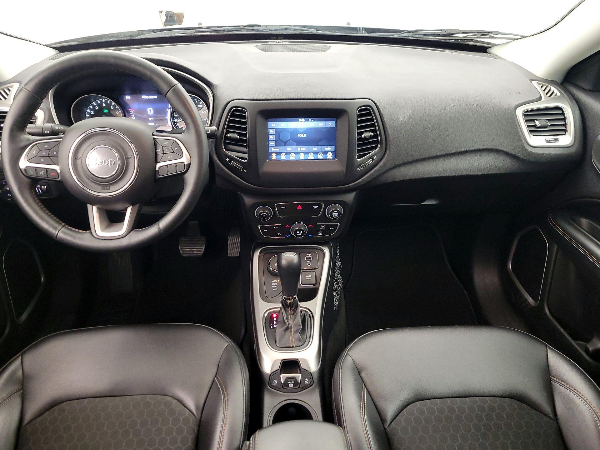 Thumbnail: 2018 Jeep Compass - 9