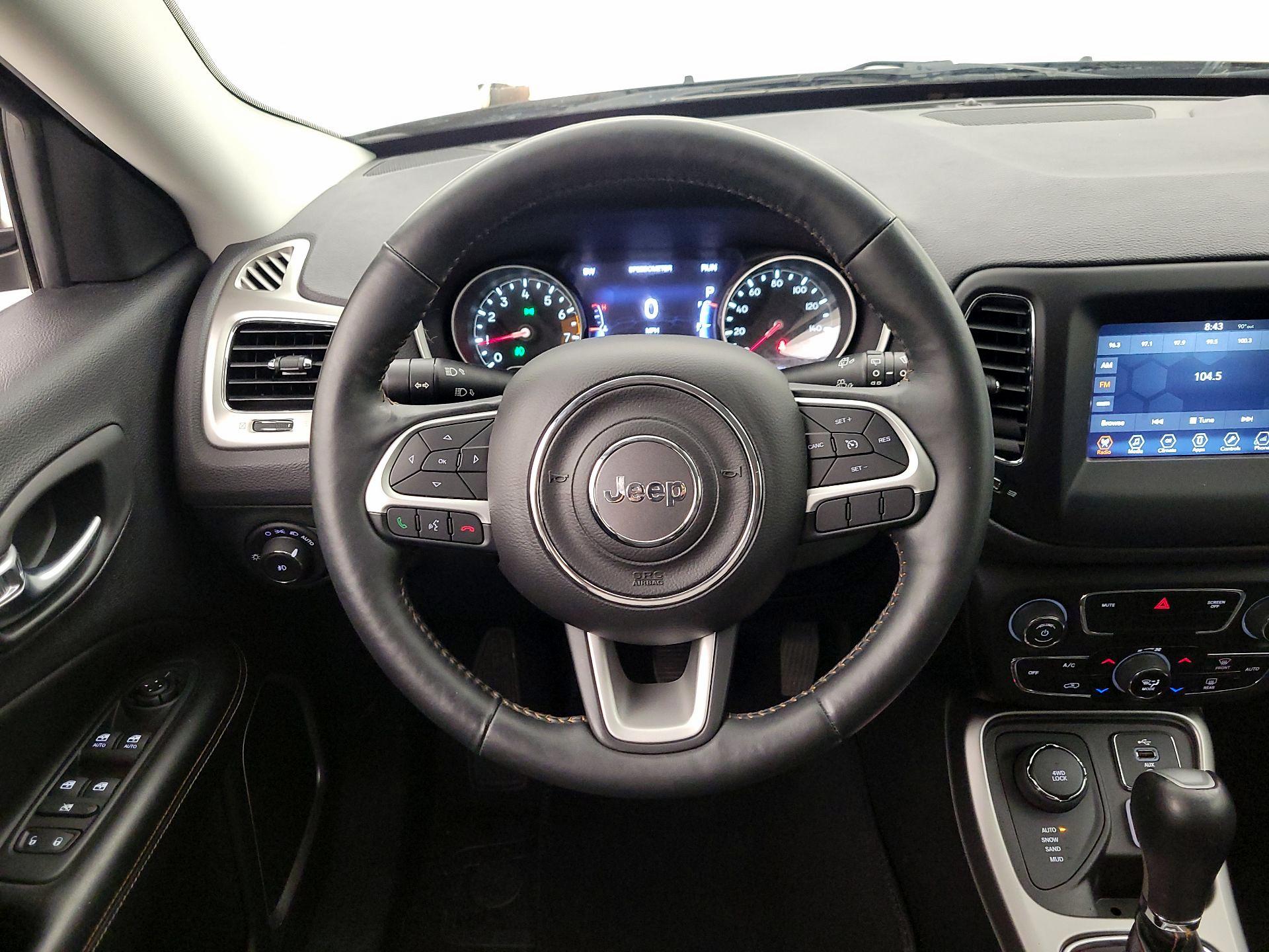 Thumbnail: 2018 Jeep Compass - 10