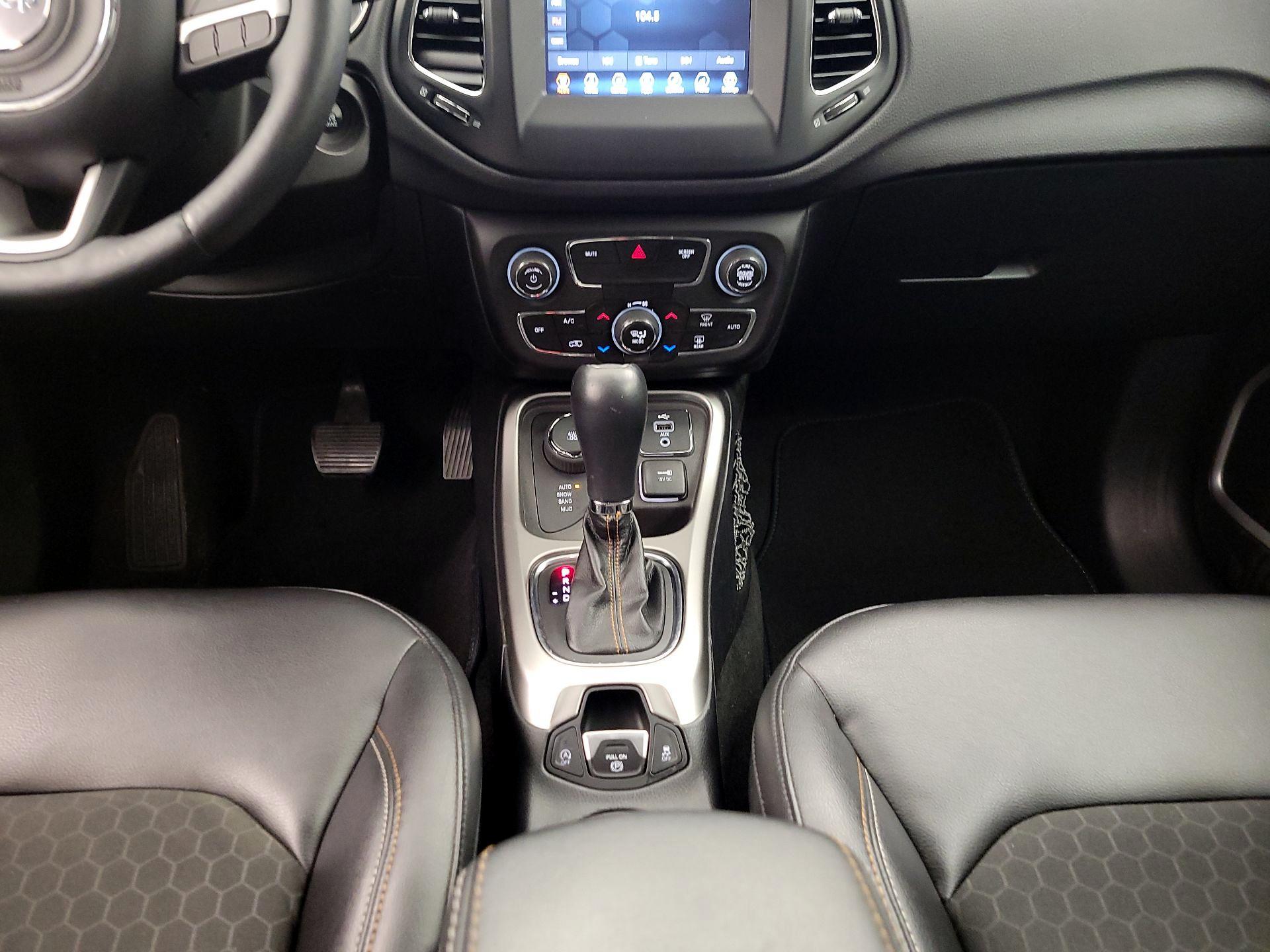 Thumbnail: 2018 Jeep Compass - 17
