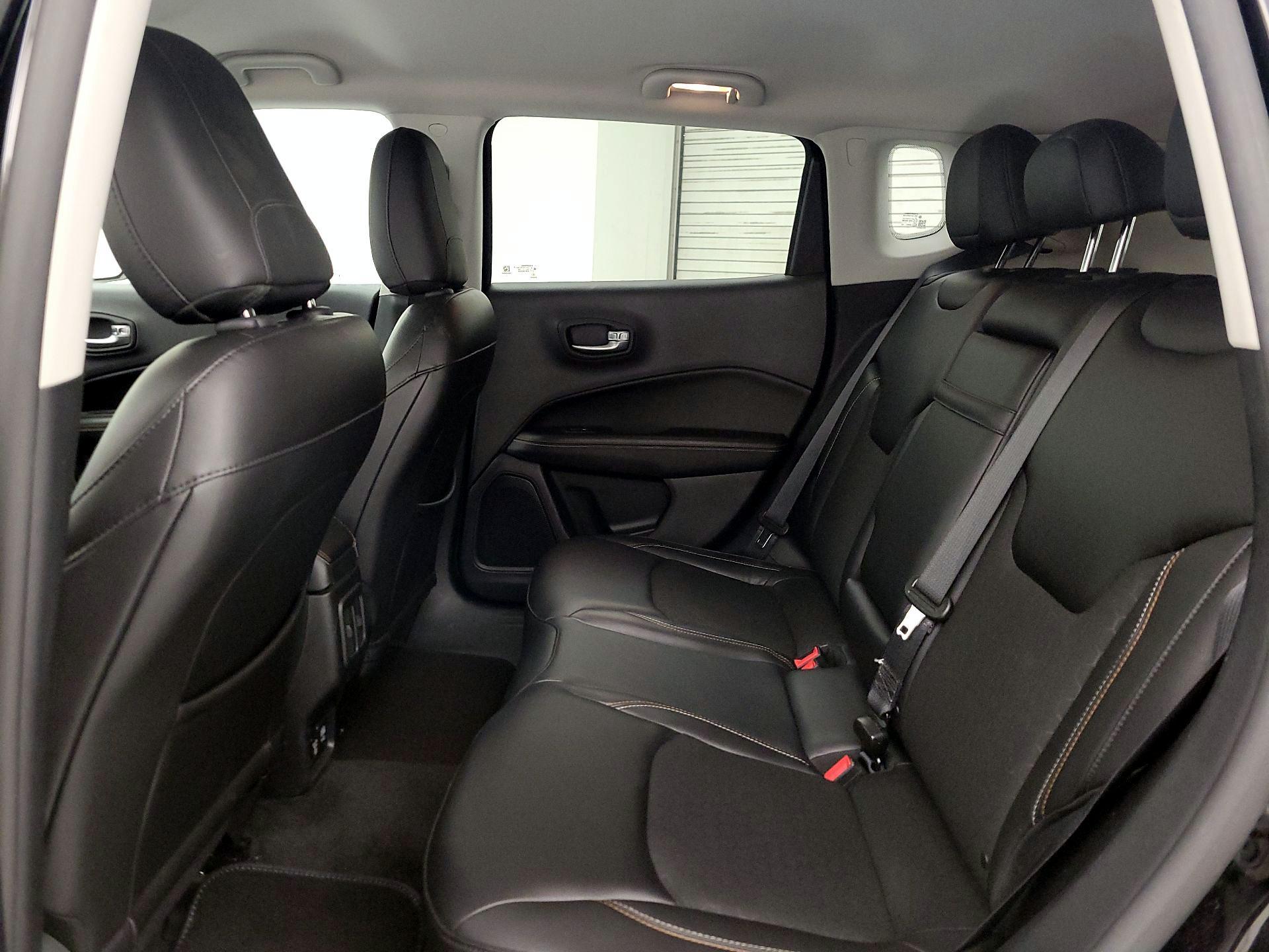 Thumbnail: 2018 Jeep Compass - 19