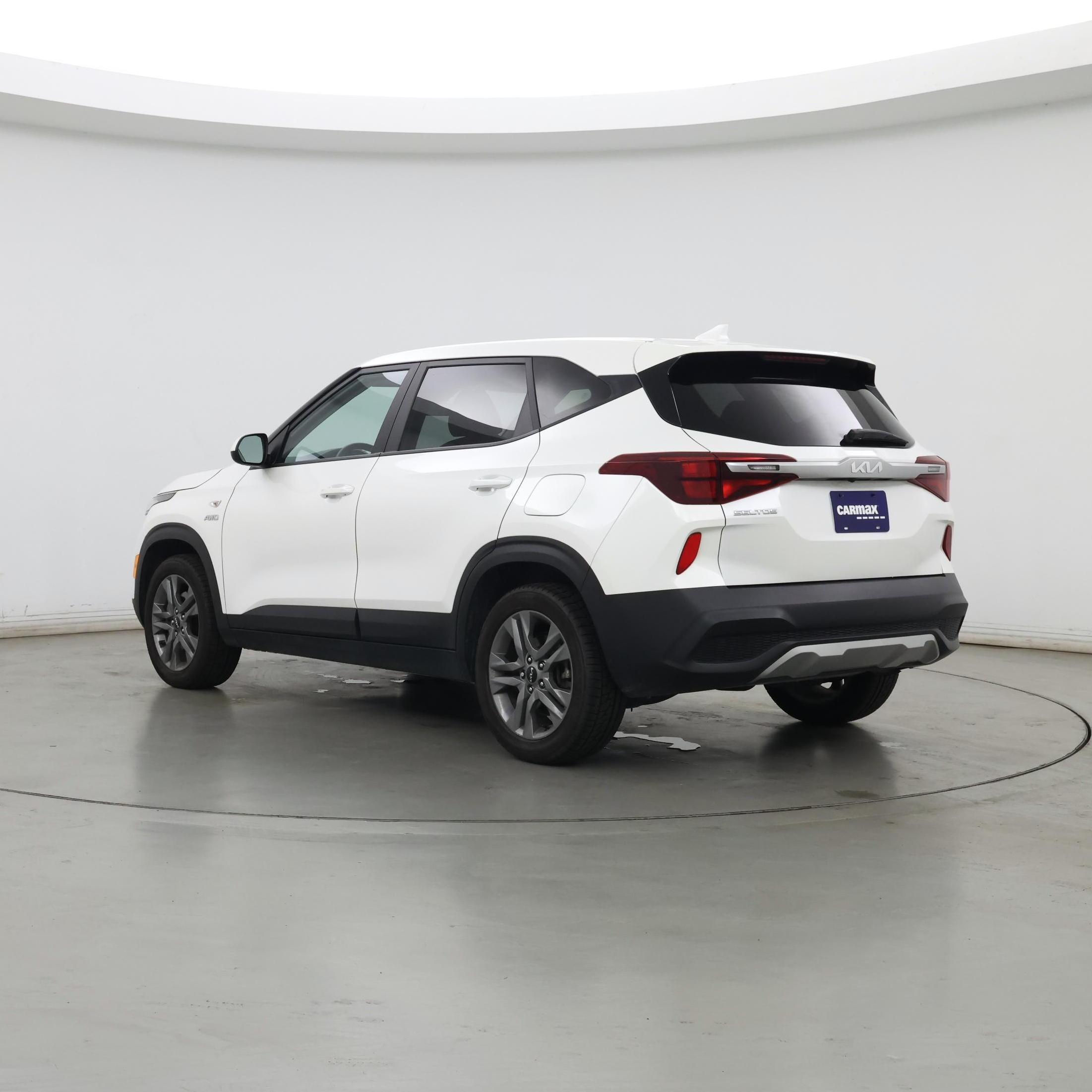Thumbnail: 2022 Kia Seltos - 2