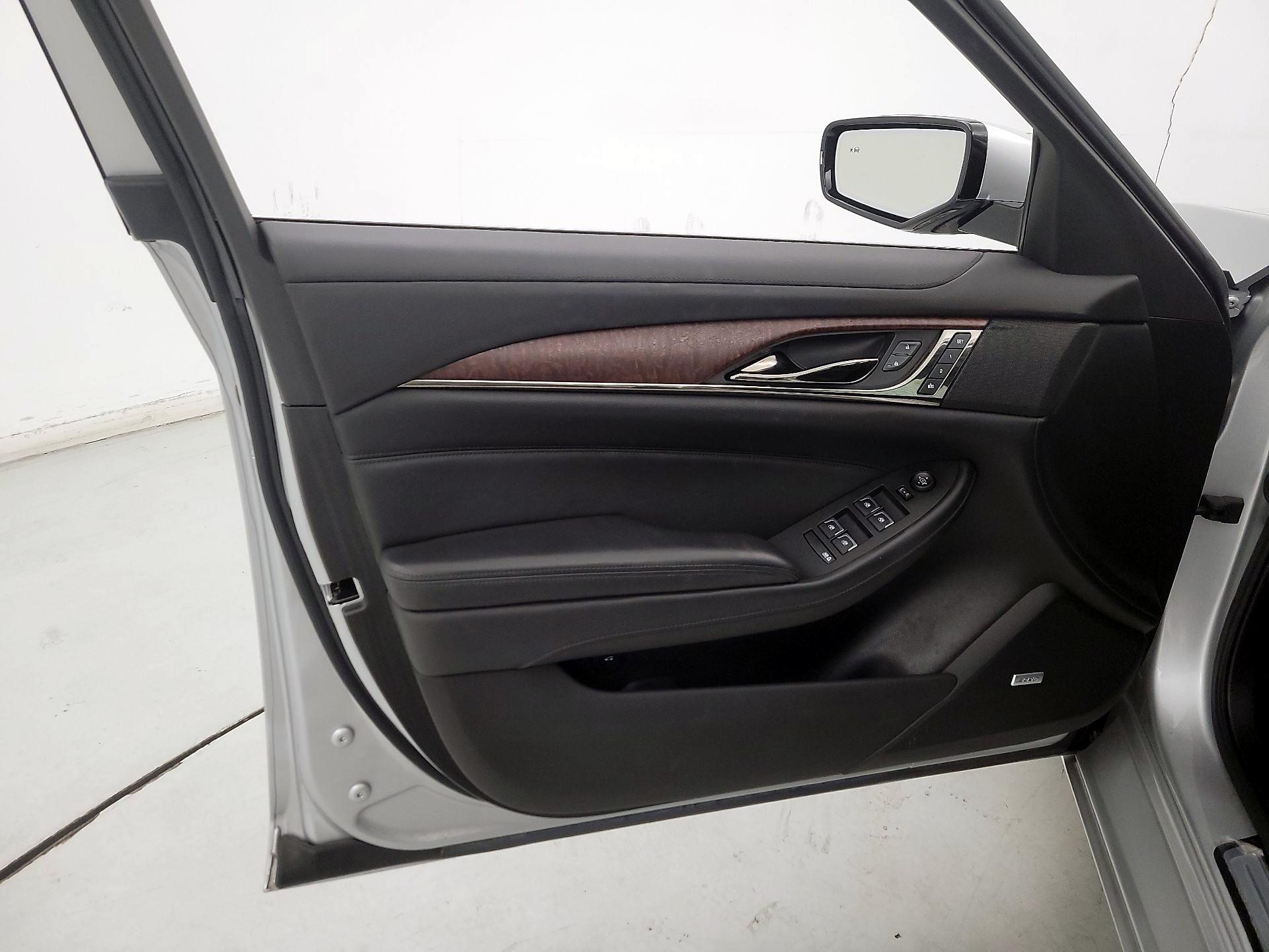 Thumbnail: 2019 Cadillac CTS - 12