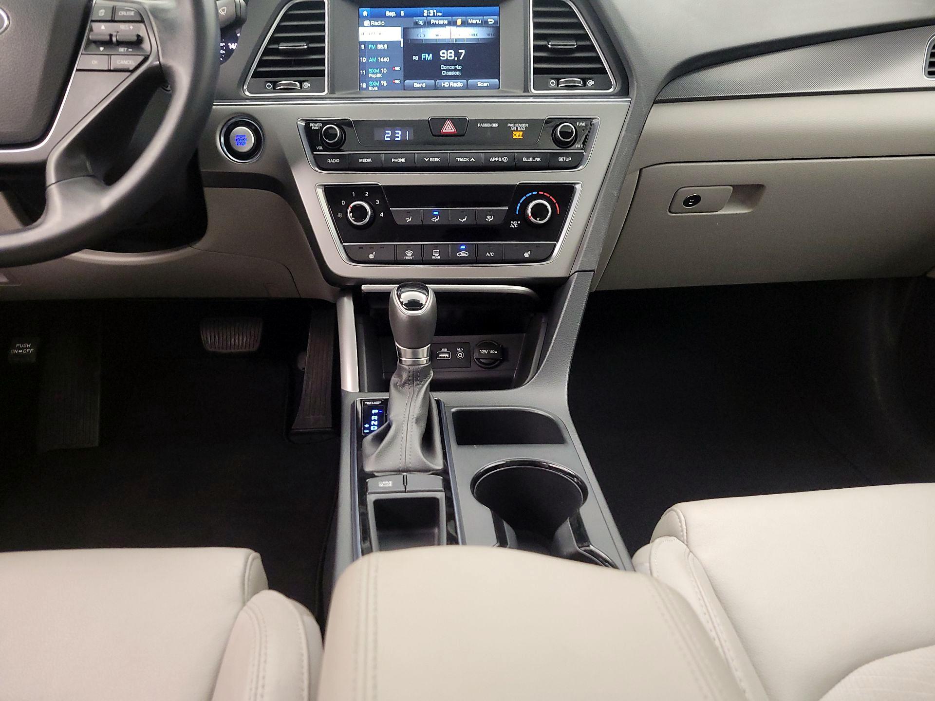 Thumbnail: 2017 Hyundai Sonata - 17